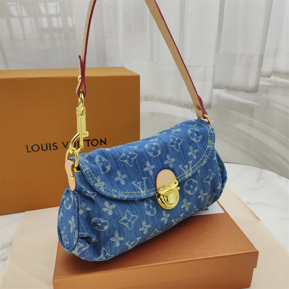 LV Cowboy Underarm Bag 26cm