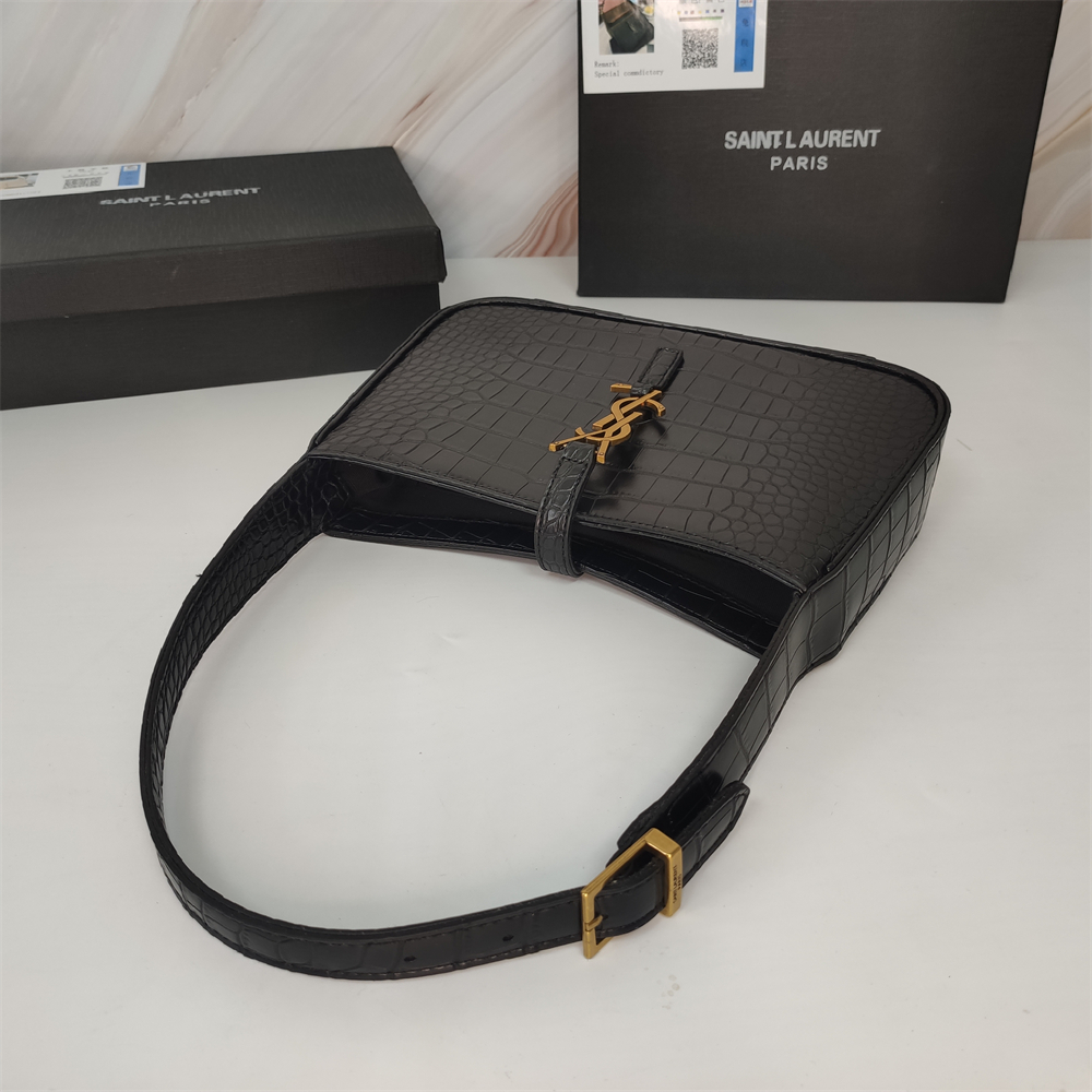 Saint Laurent Cassandra  Le 5 à 7 Hobo Bag