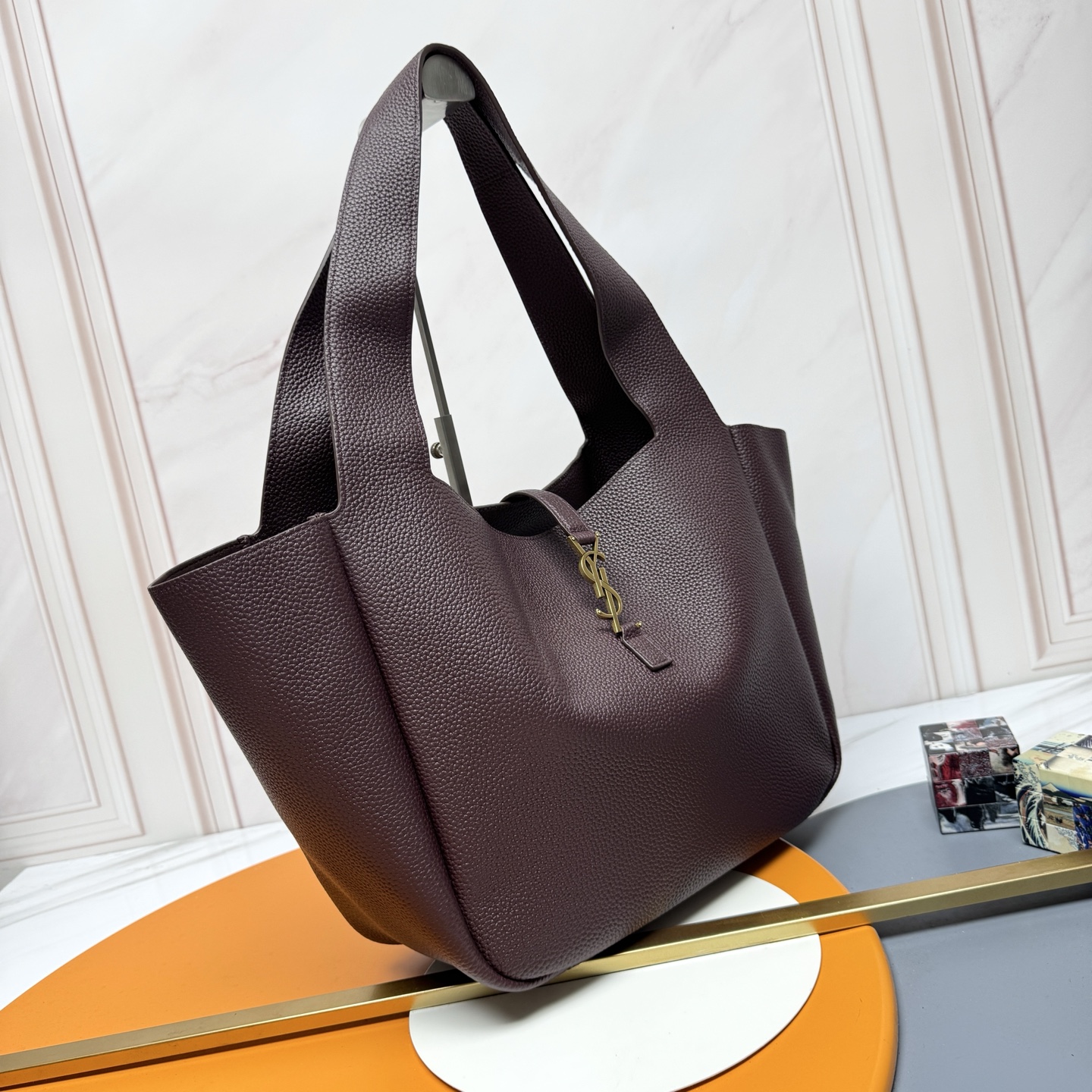 Top version YSL Bea hobo handbag