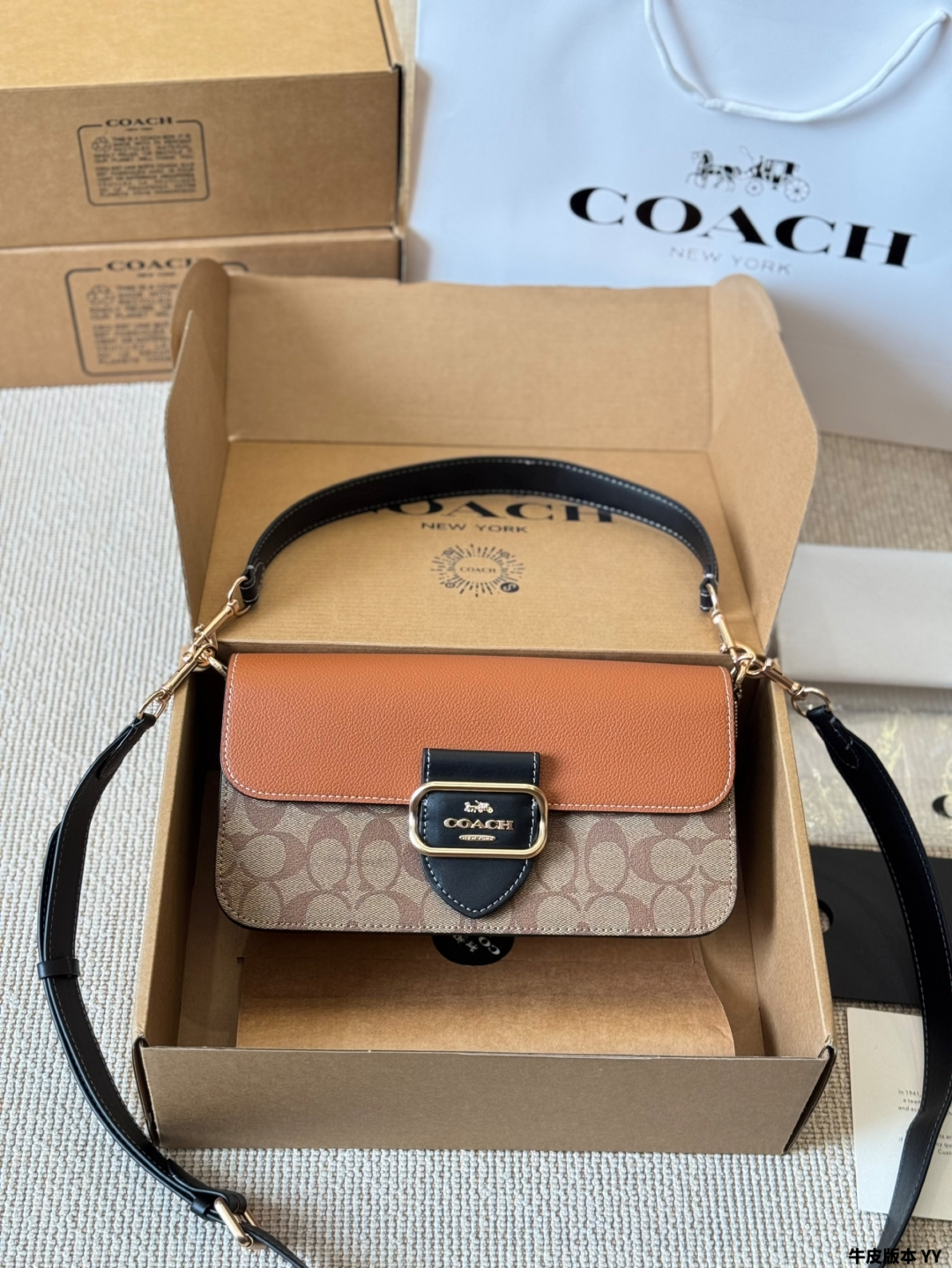 COACH's new baguette bag Morgan