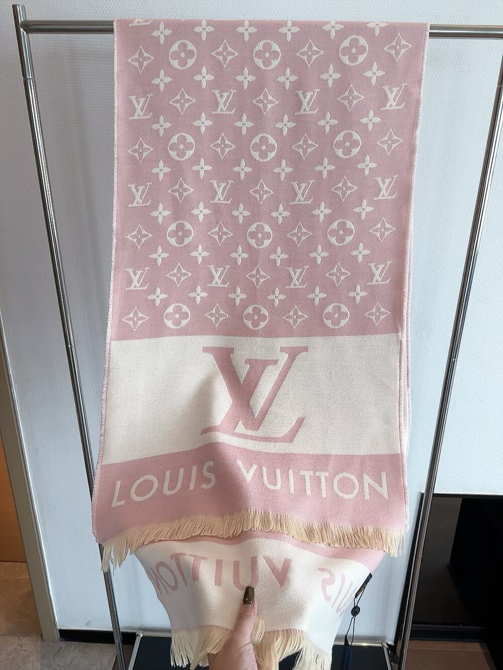 LV Scarf