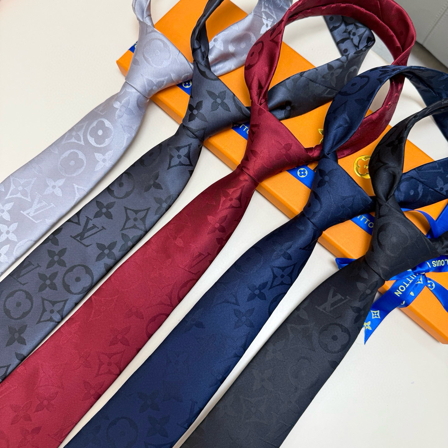LV Men's Tie