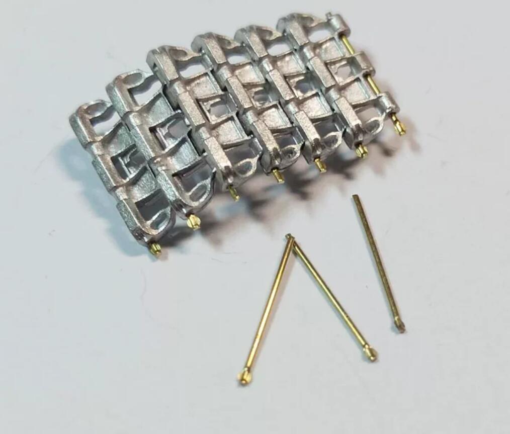 R-Model 1/35 35034H German PzKpfw III/IV Early Metal Tracks w/Pins (40cm)