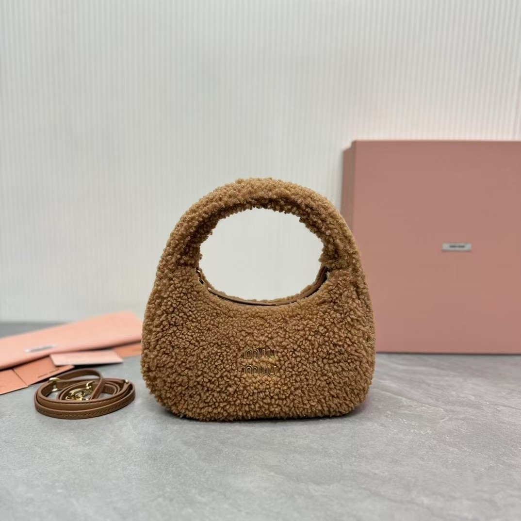 miumiu wander hobo armpit bag