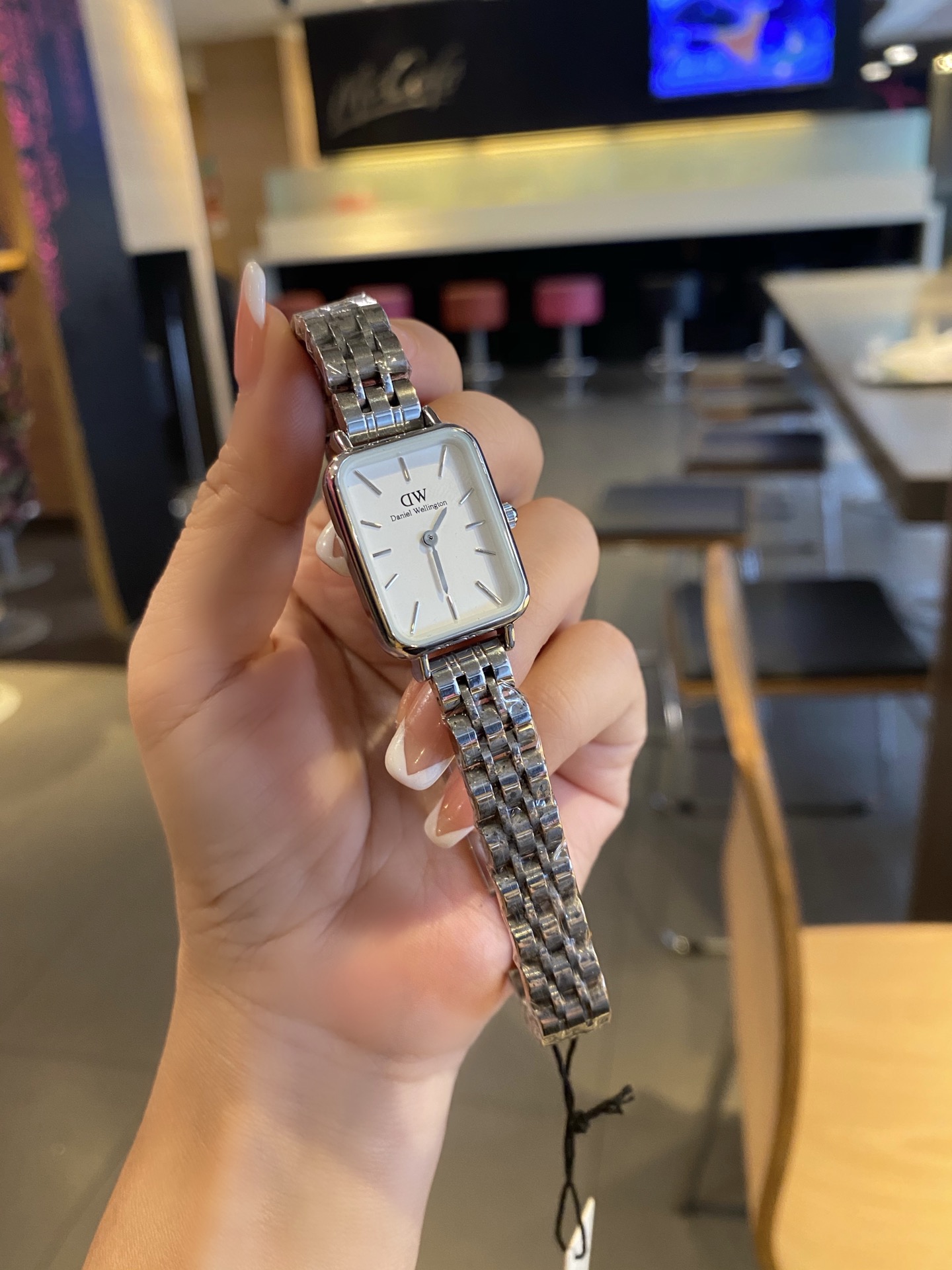 DW new quartz watch