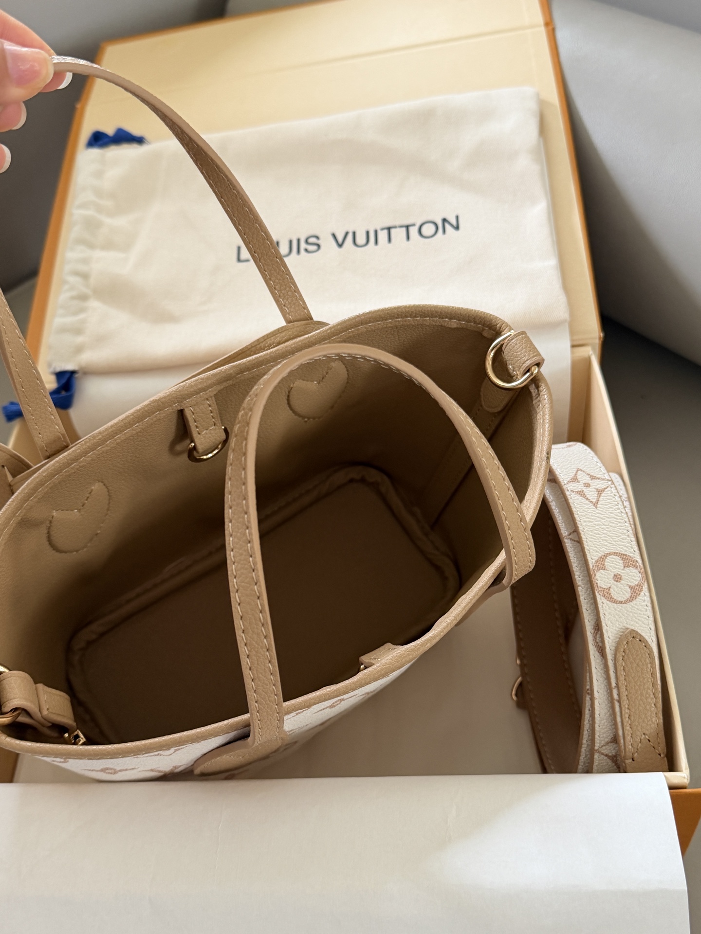 LV neverfull bb bag