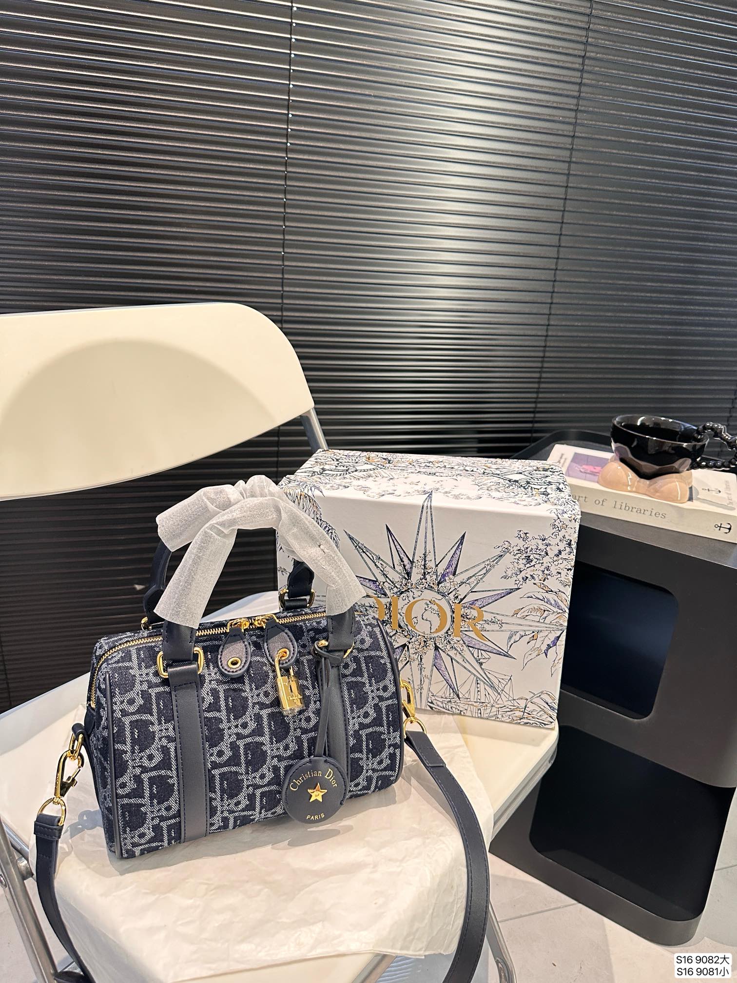 DIOR Dior Groove Handbag