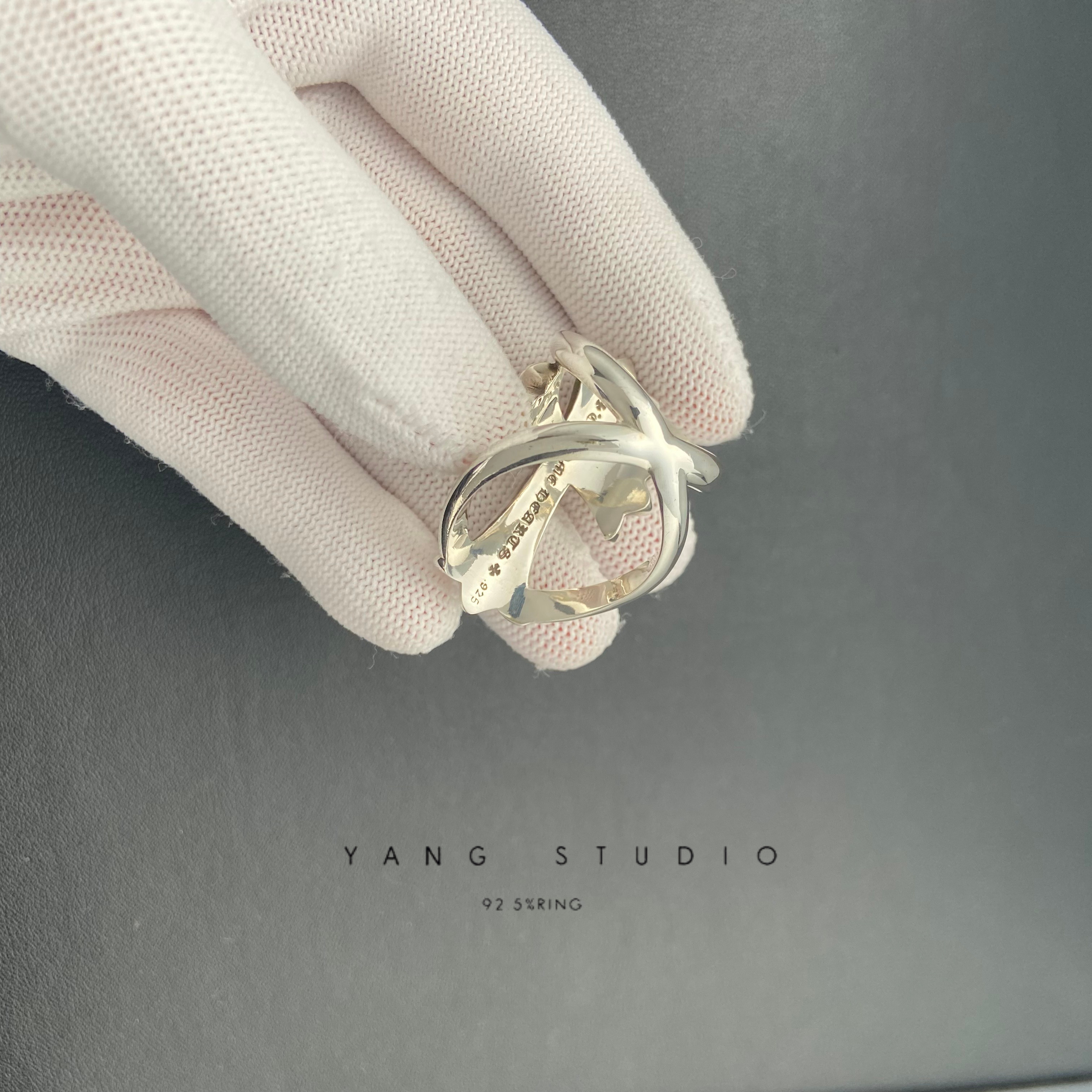 INFINITY BLUE SAPPHIRE CROSS RING