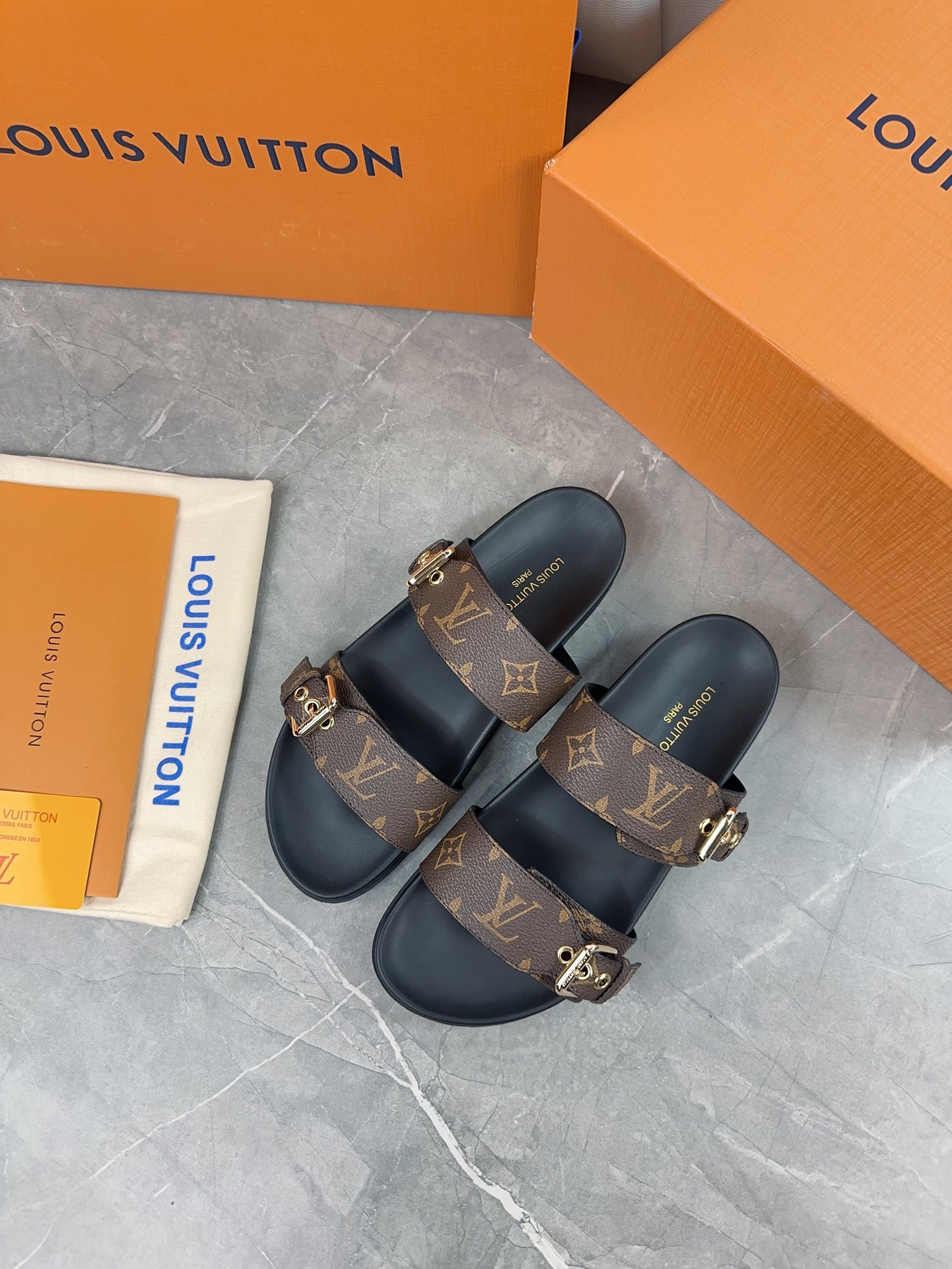 Louis Vuitton's new slippers are versatile and simple
