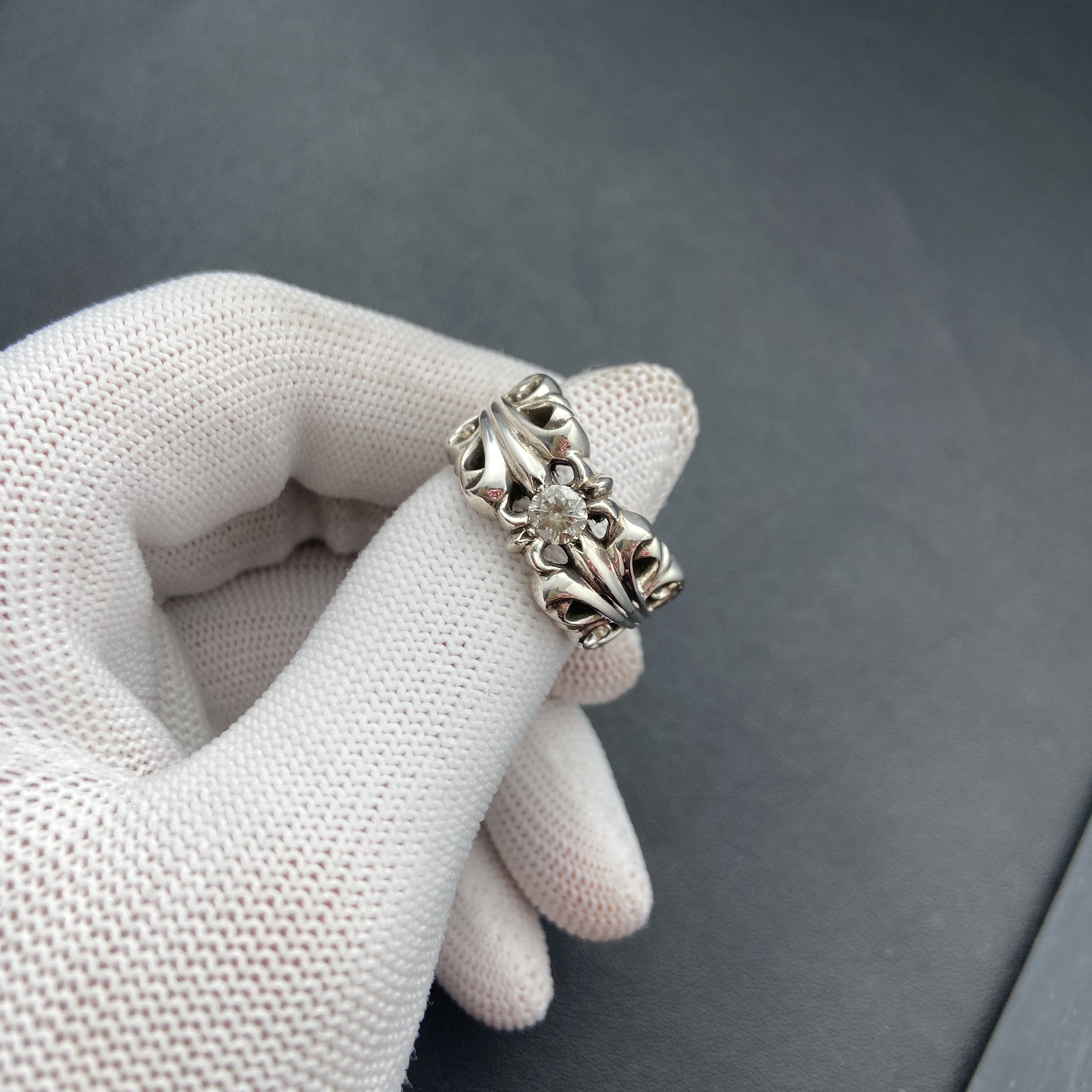 K&T CROWN CROSS RING