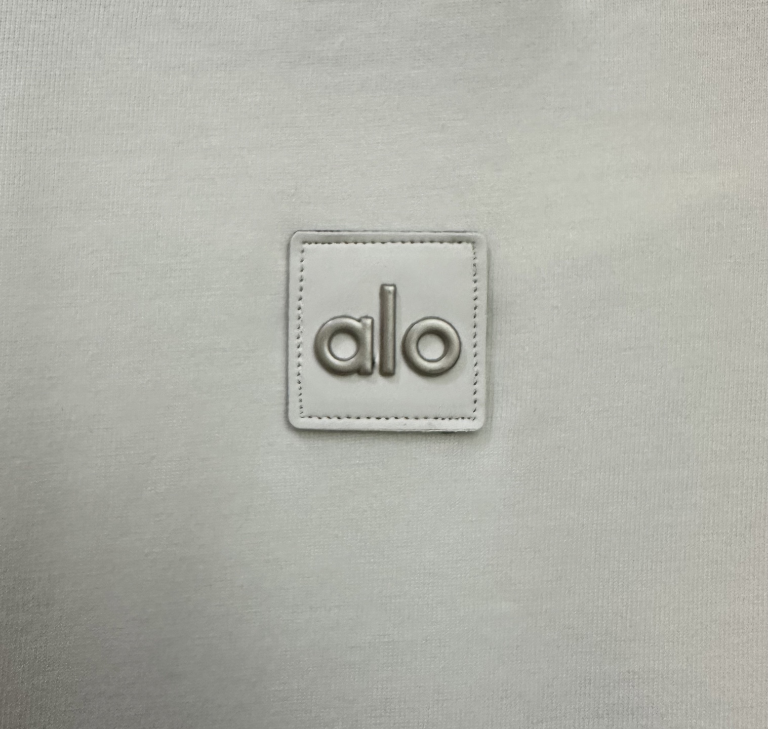 Alo Yoga Classic Crew Neck Long Sleeve T-Shirt