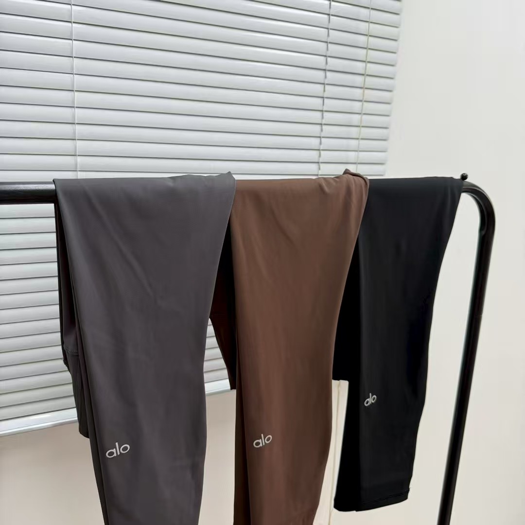 Alo yoga pants leggings
