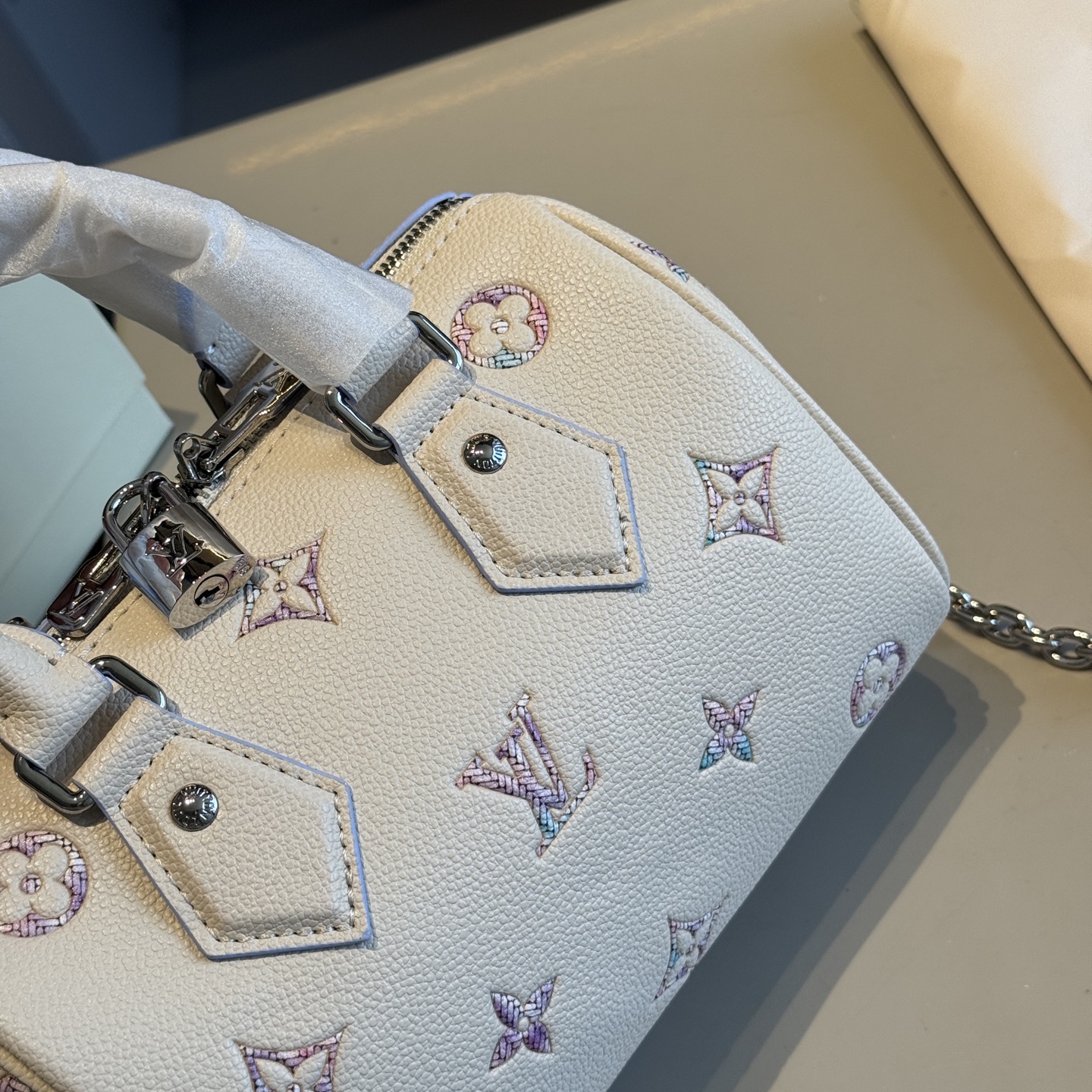 LV Dreamy Purple Series Speedy 20 Bag