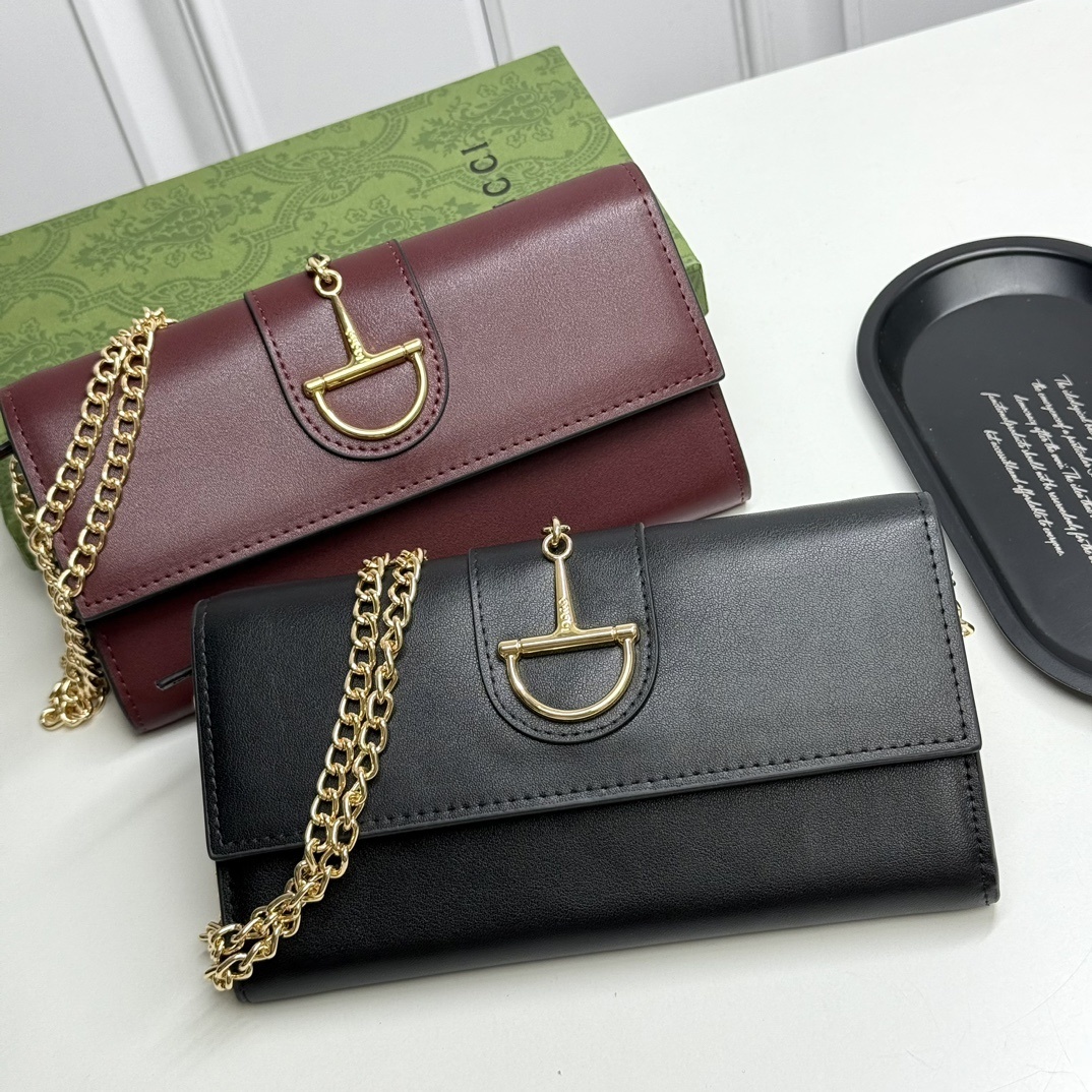 Gucci chain shoulder bag