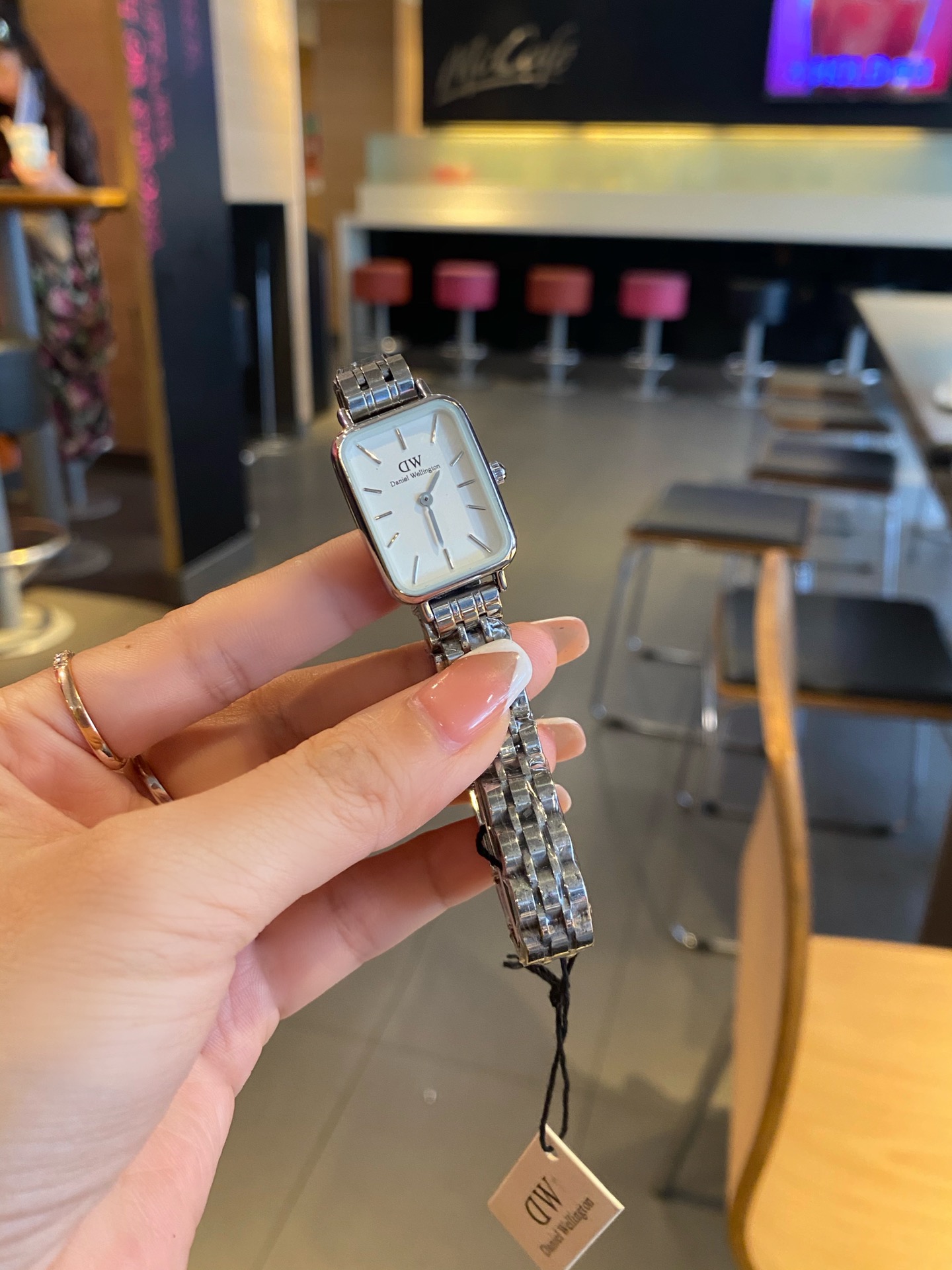 DW new quartz watch