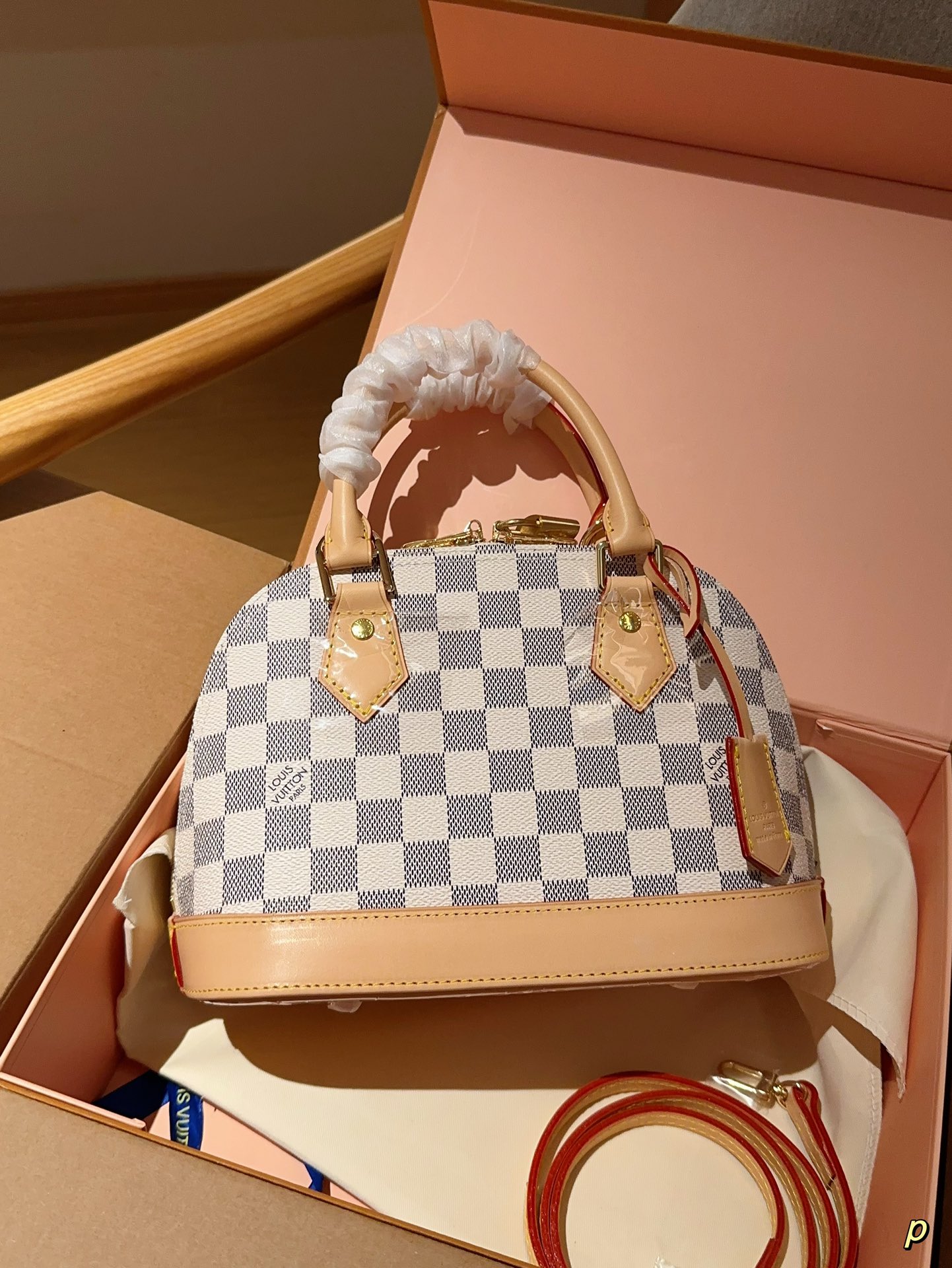 LV Louis Vuitton Alma bb High quality version shoulder handbag