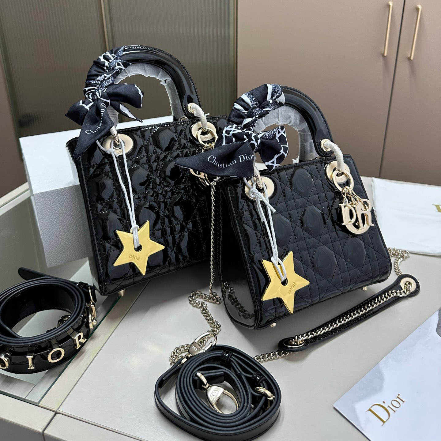 Top version Dior Lacquer Leather D-lite lady bag