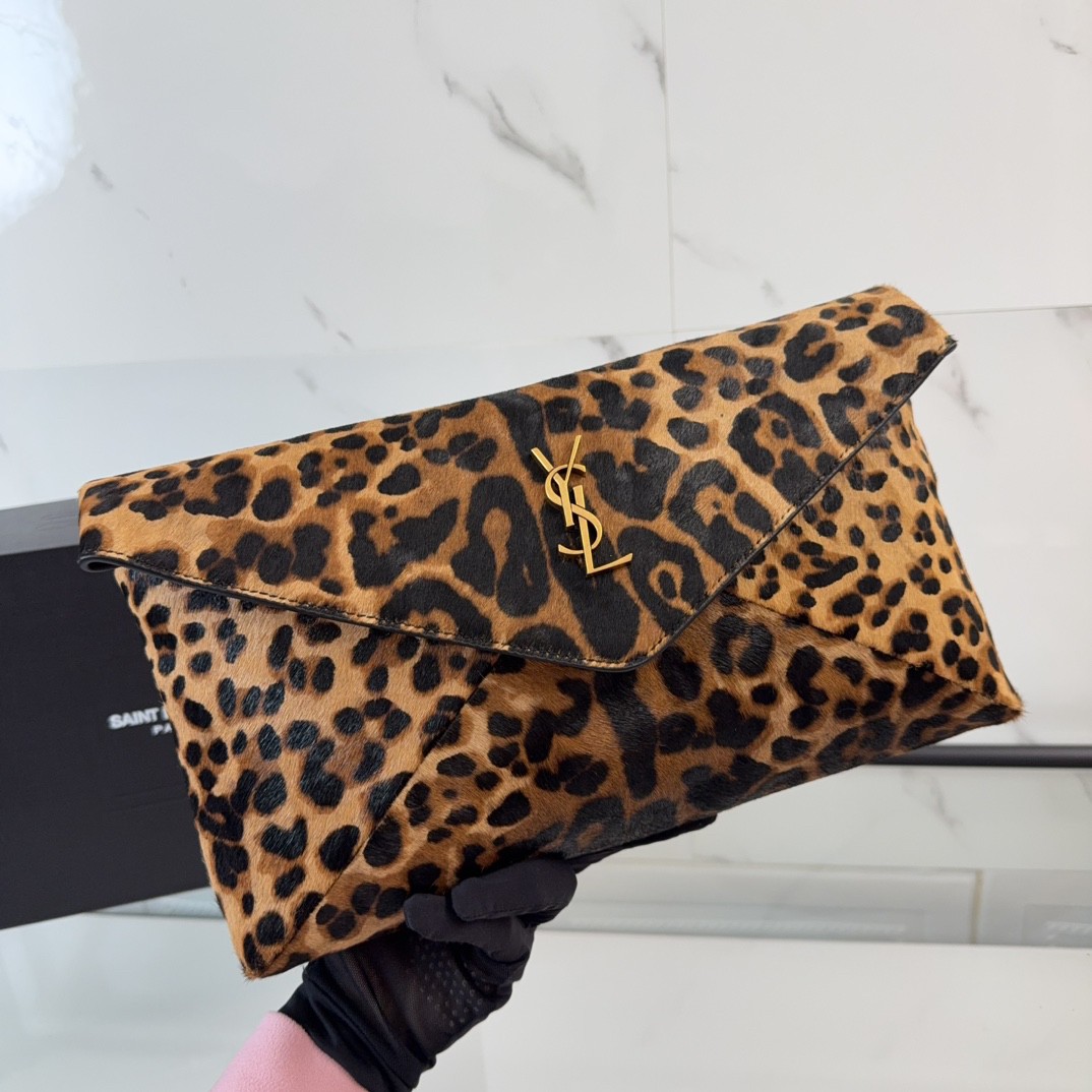 YSL Envelope handbag shoulder bag