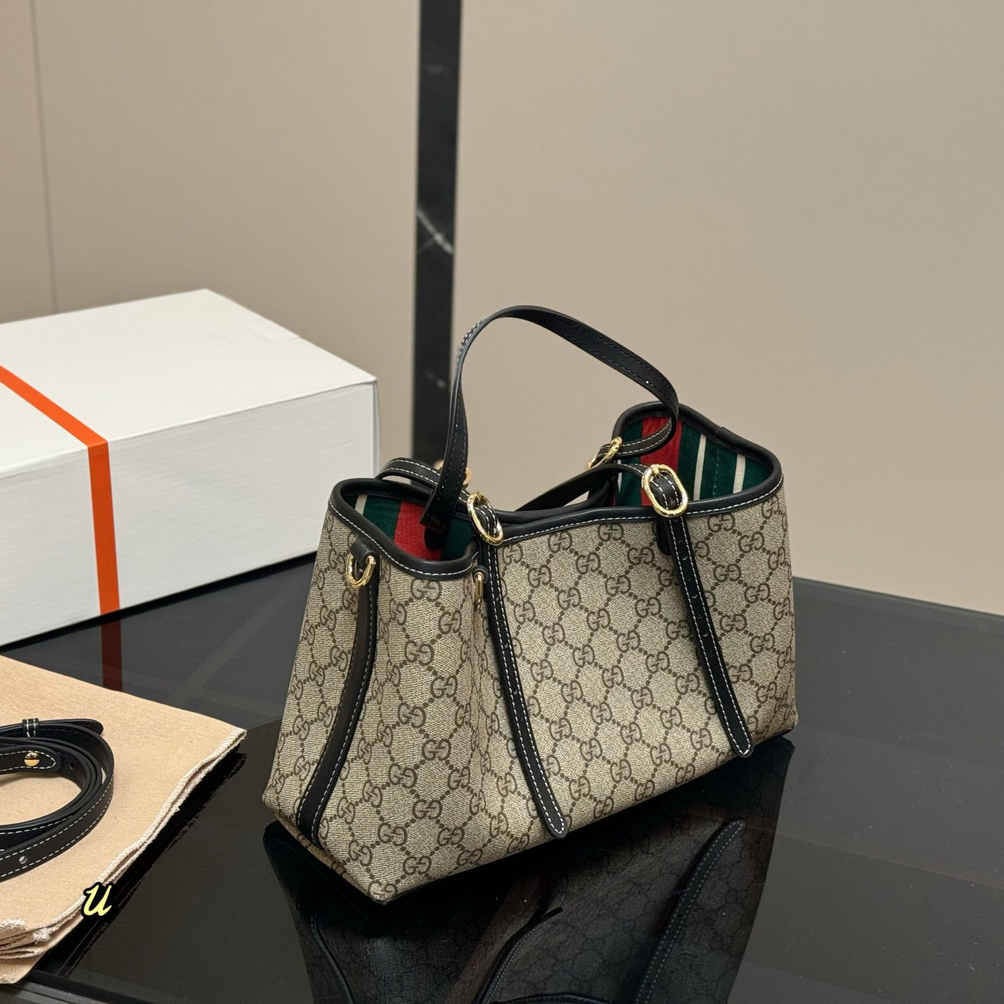 Gucci