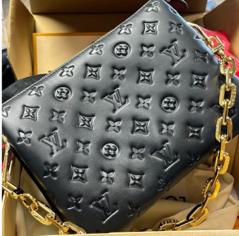 LV coussin