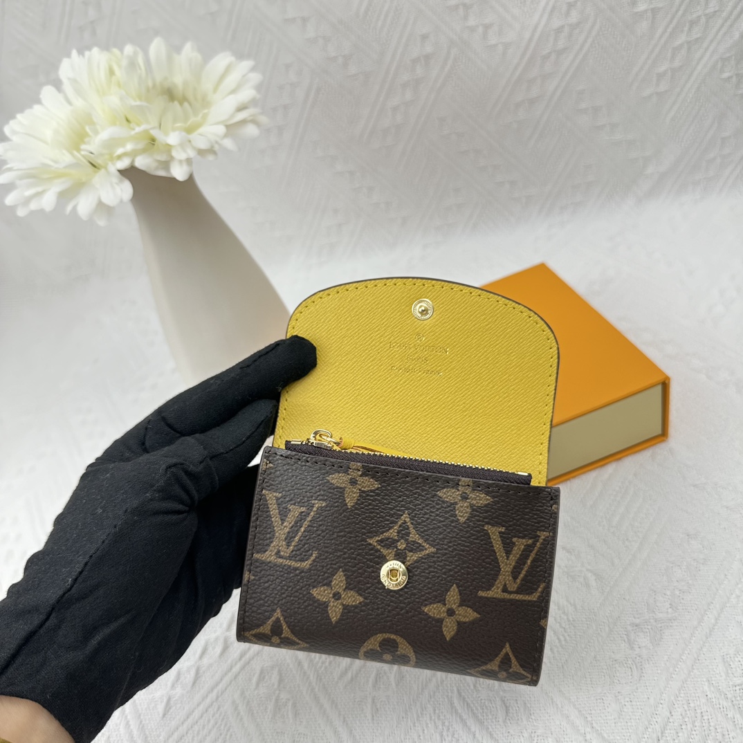 LV compact and practical coin purse