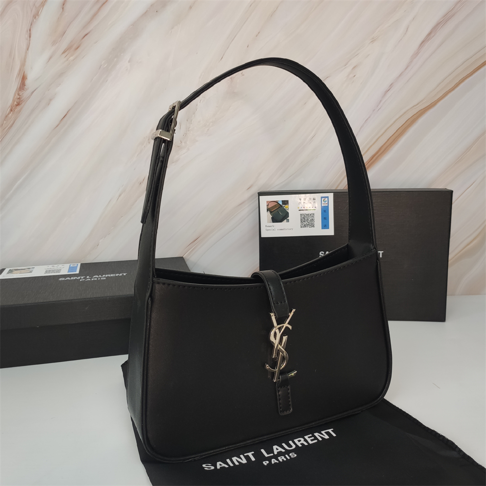Saint Laurent Cassandra  Le 5 à 7 Hobo Bag