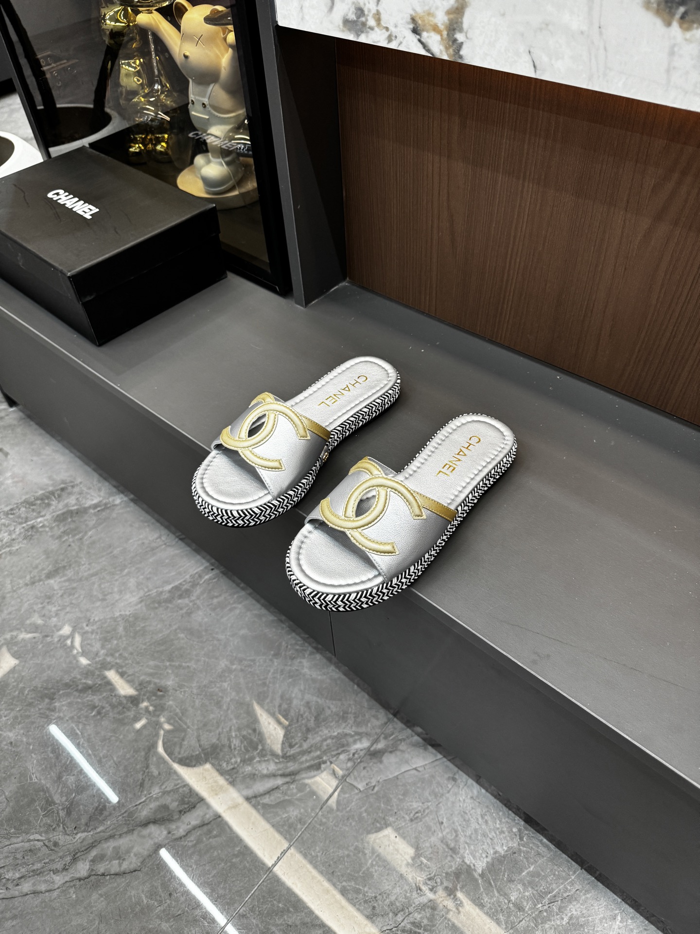 Chanel 26SS Big Double C Openwork Woven Slippers