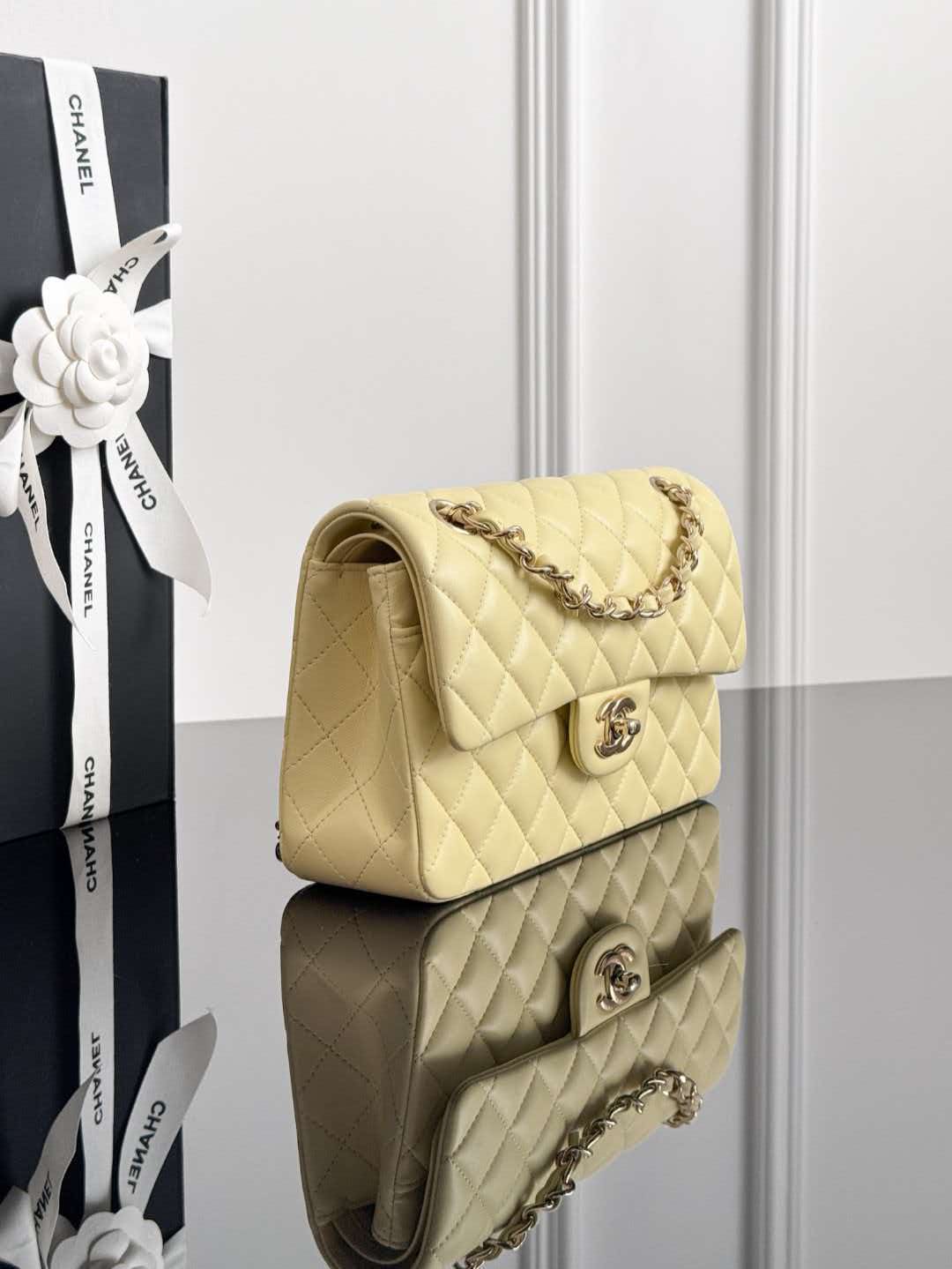 12A HIGH quality Chanel bag