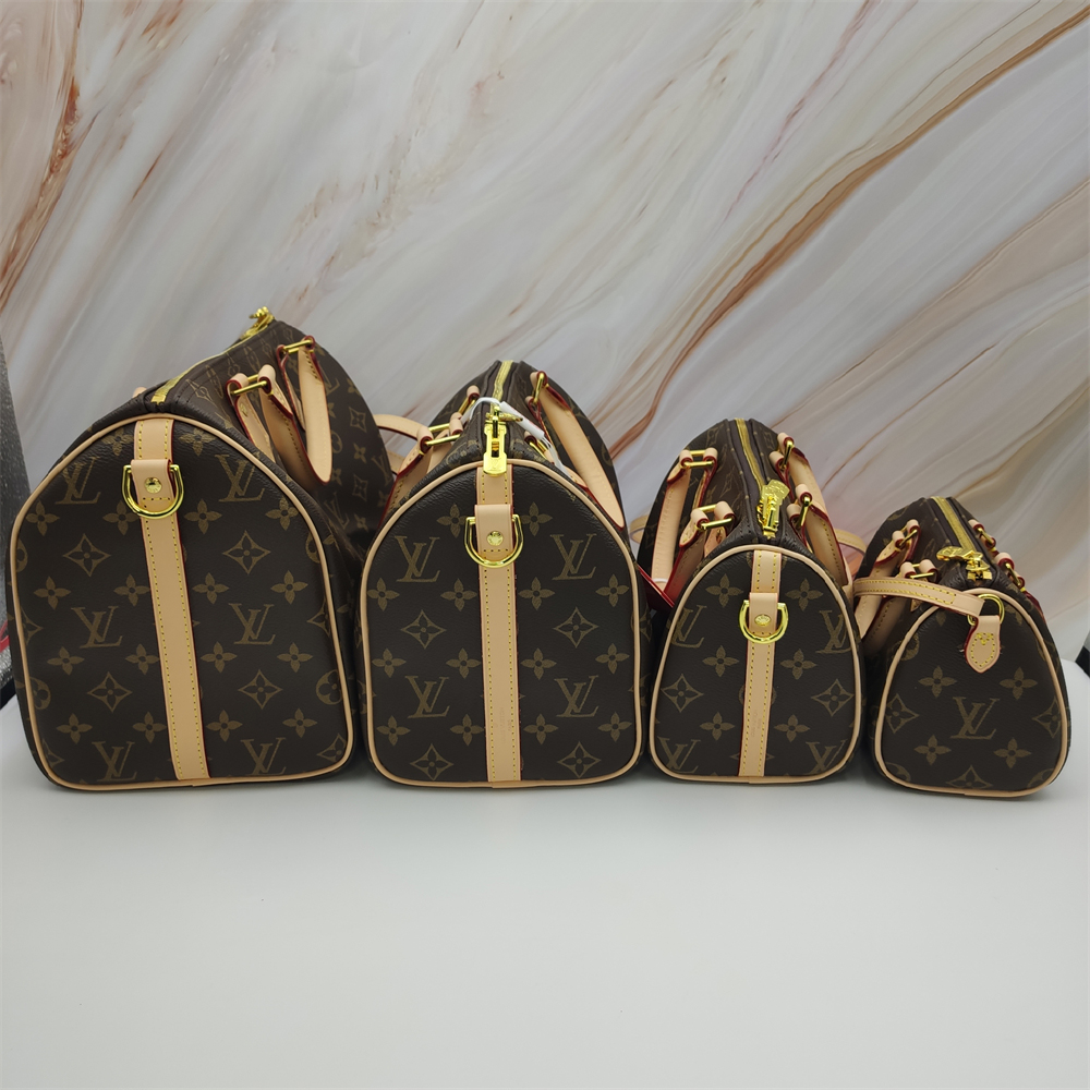 Louis Vuitton Speedy Bandoulière Handbag