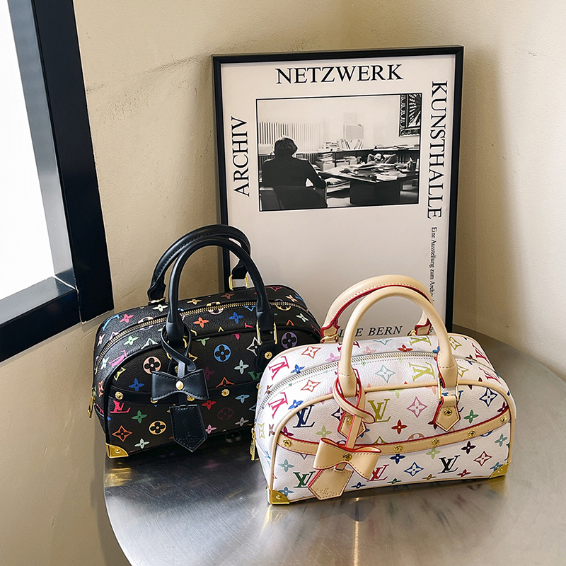 LV single-shoulder crossbody bag of 8A quality