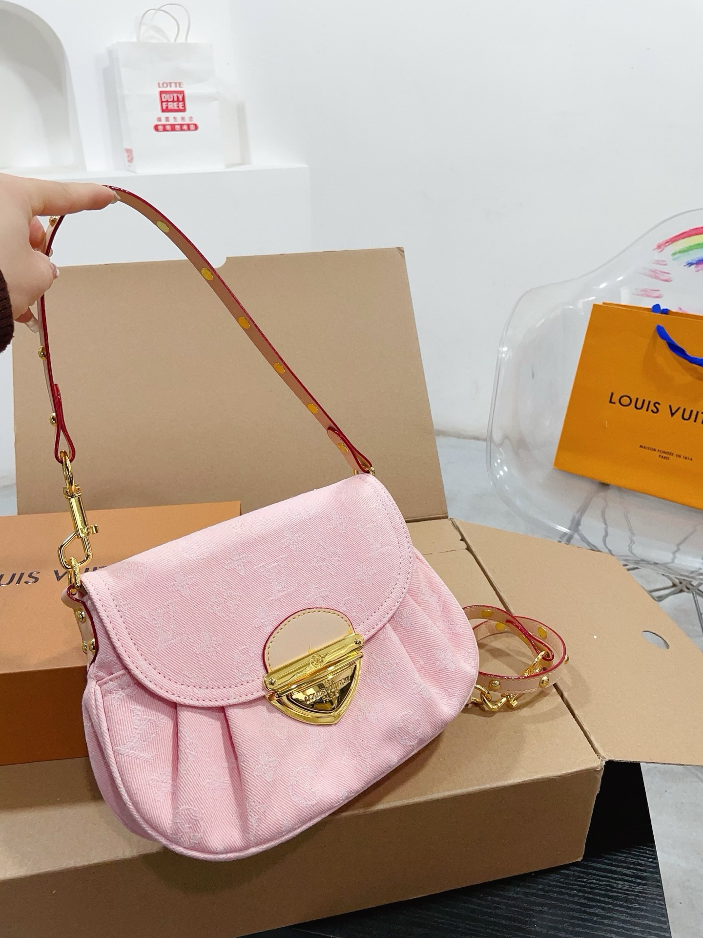 LV Sunset shoulder bag