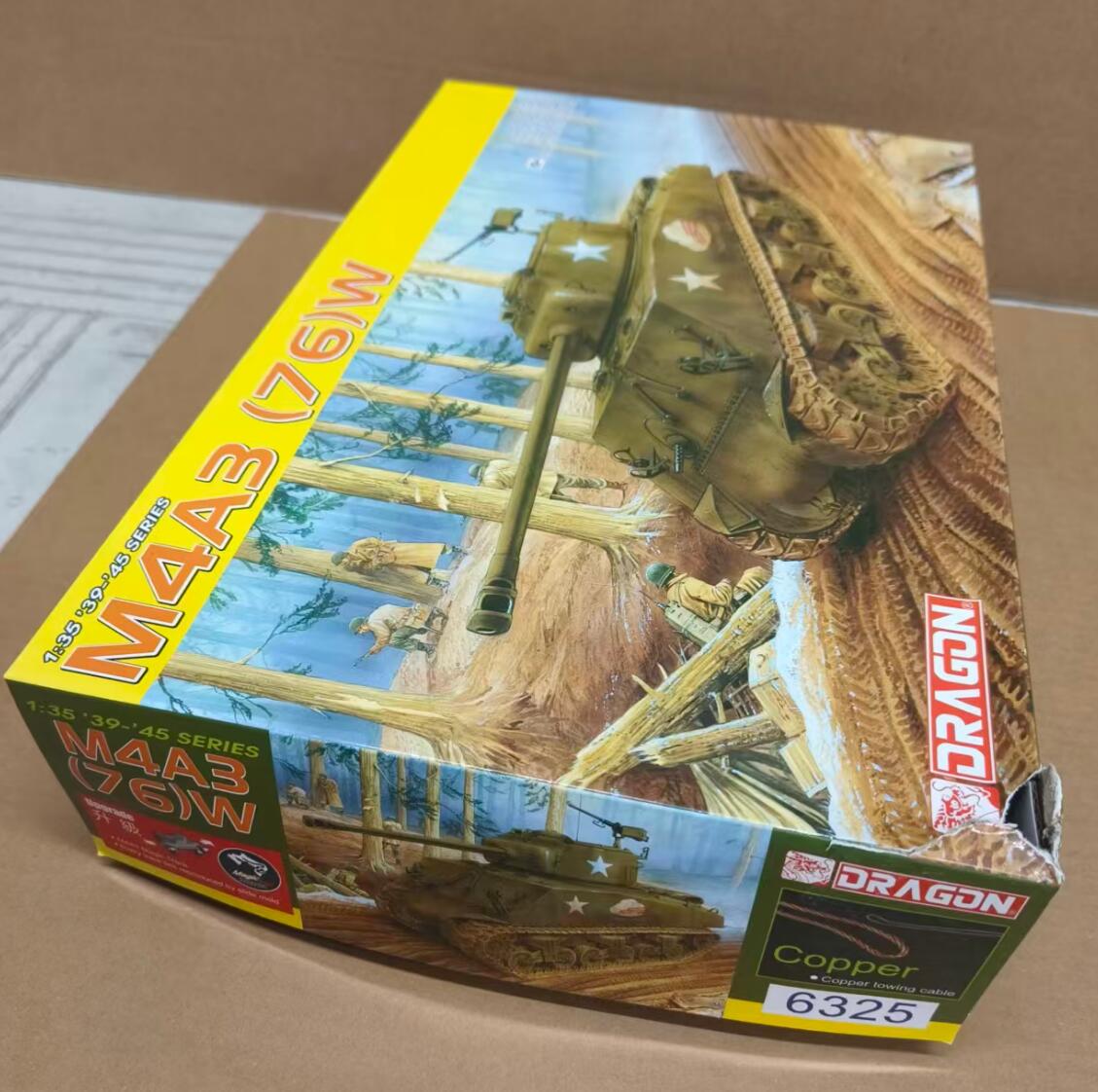 DRAGON #6325 M4A3 (76) W Incomplete Kit box damaged as picture shows