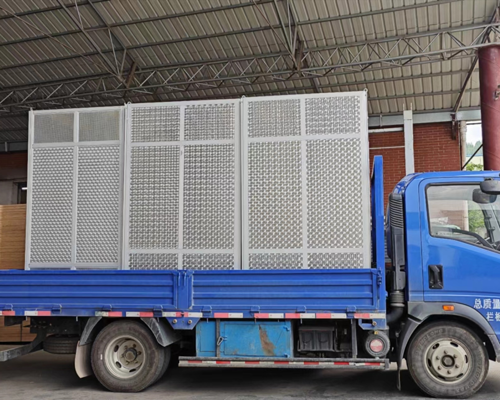 Liuzhou Baian Transformer Successfully Delivers Three Transformers to Guigang