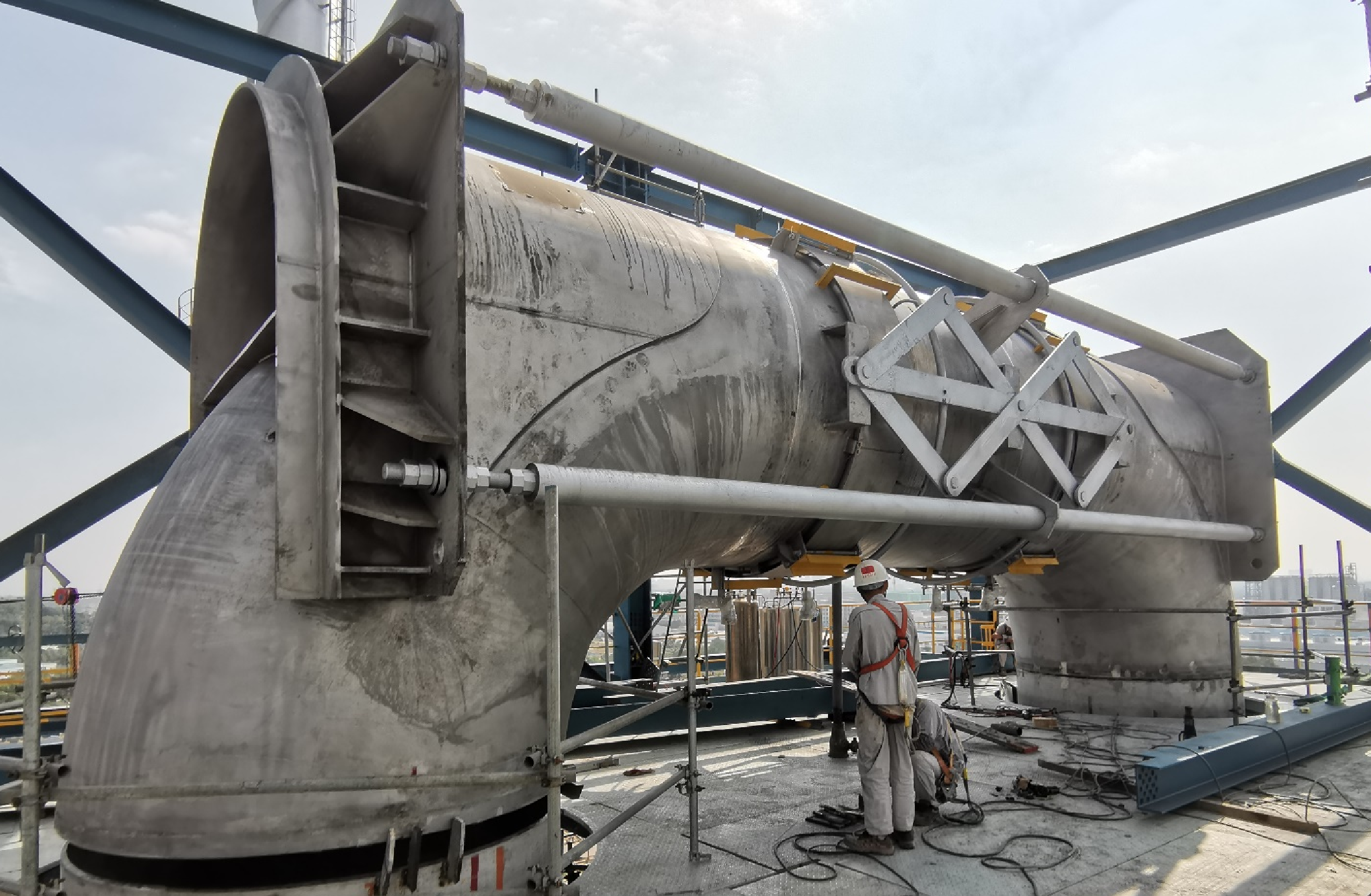 Expansion joint for EB or SM