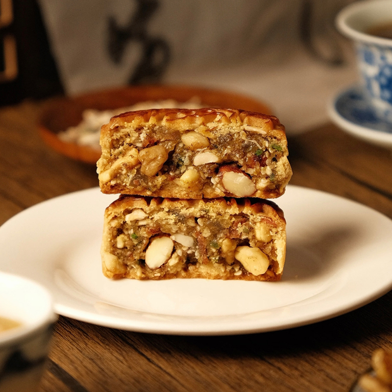 Traditional Five Kernel Mooncake View 1
