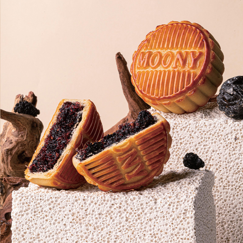 Cantonese-Style Classic Mooncake View 2