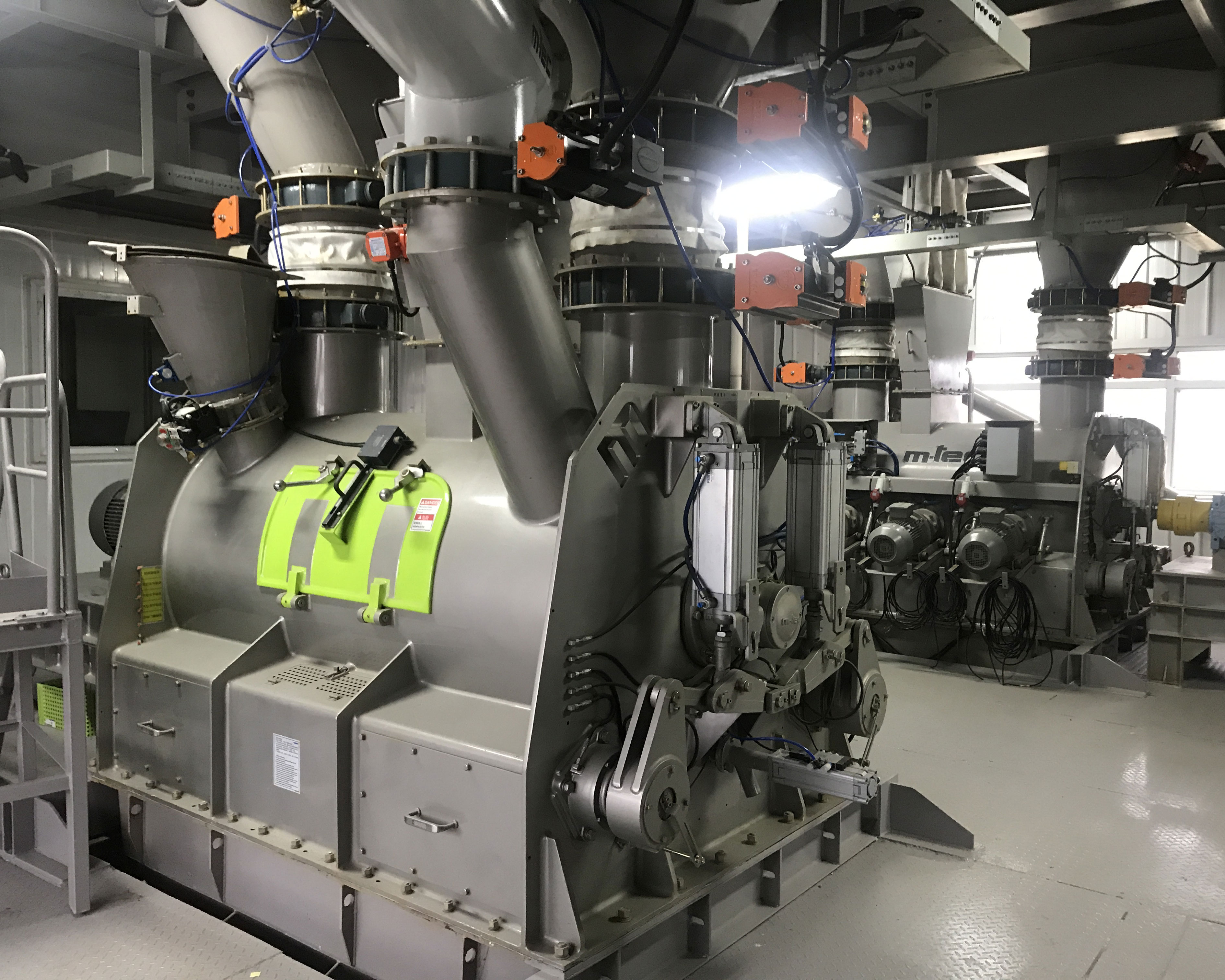 From Bonding Agents to Micro Cement: An Exclusive Look at EasyPlas's Full Product Production Line – Witness the Authentic Quality On-Site: Every Step is Super Standardized!