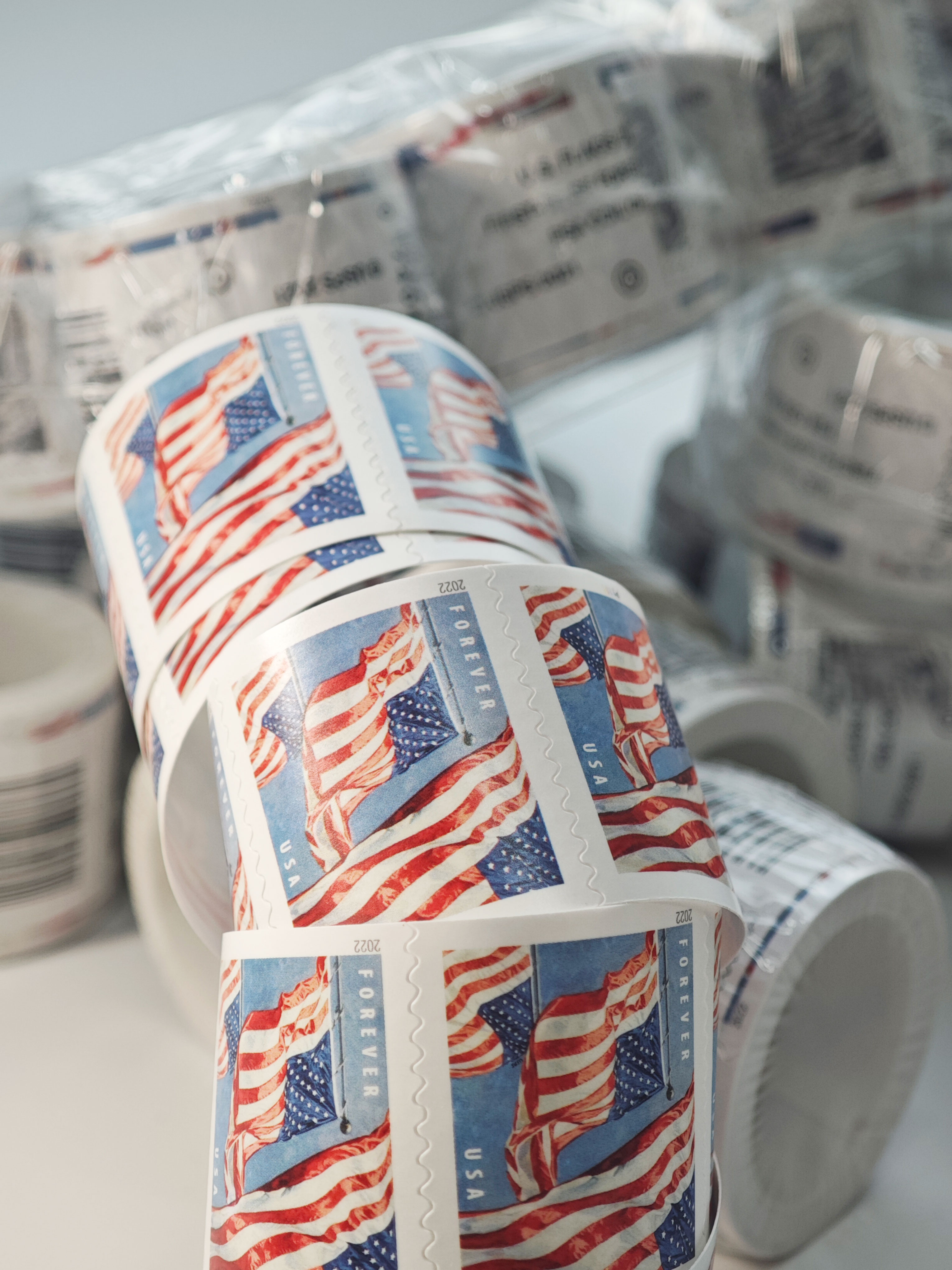 Big Sales! 3 U.S. Flag Stamps,3 Rolls/300 Pcs
