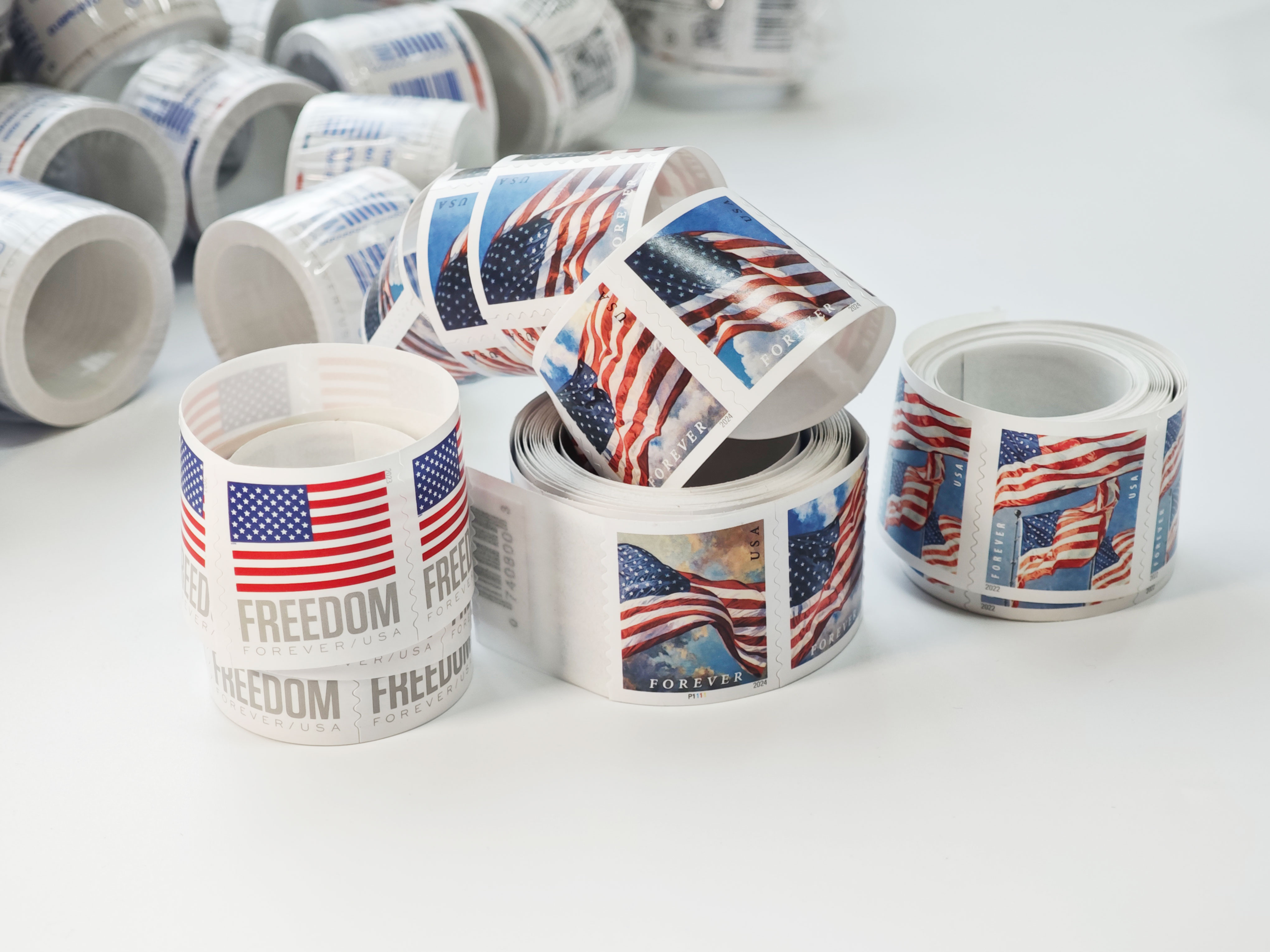 Big Sales! 3 U.S. Flag Stamps,3 Rolls/300 Pcs
