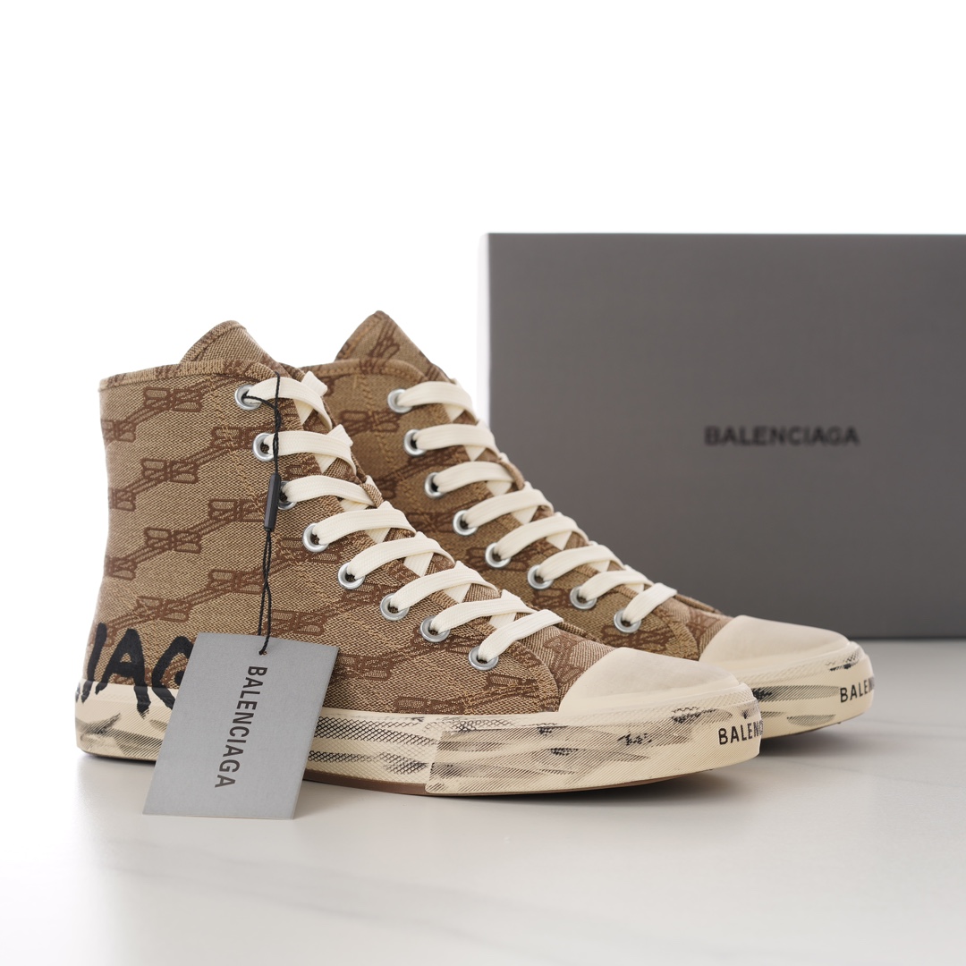BALENCIAGA