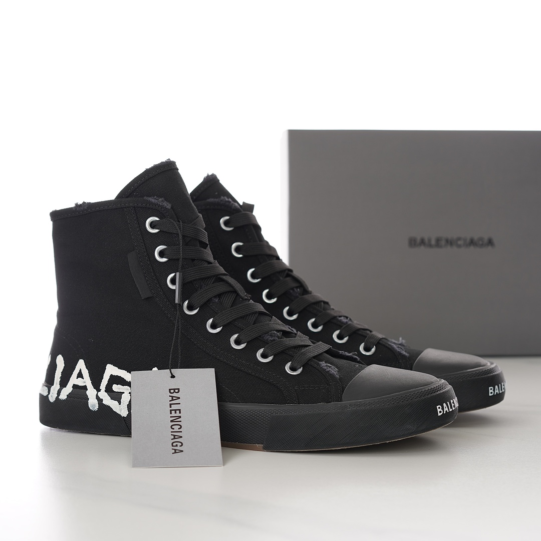 BALENCIAGA