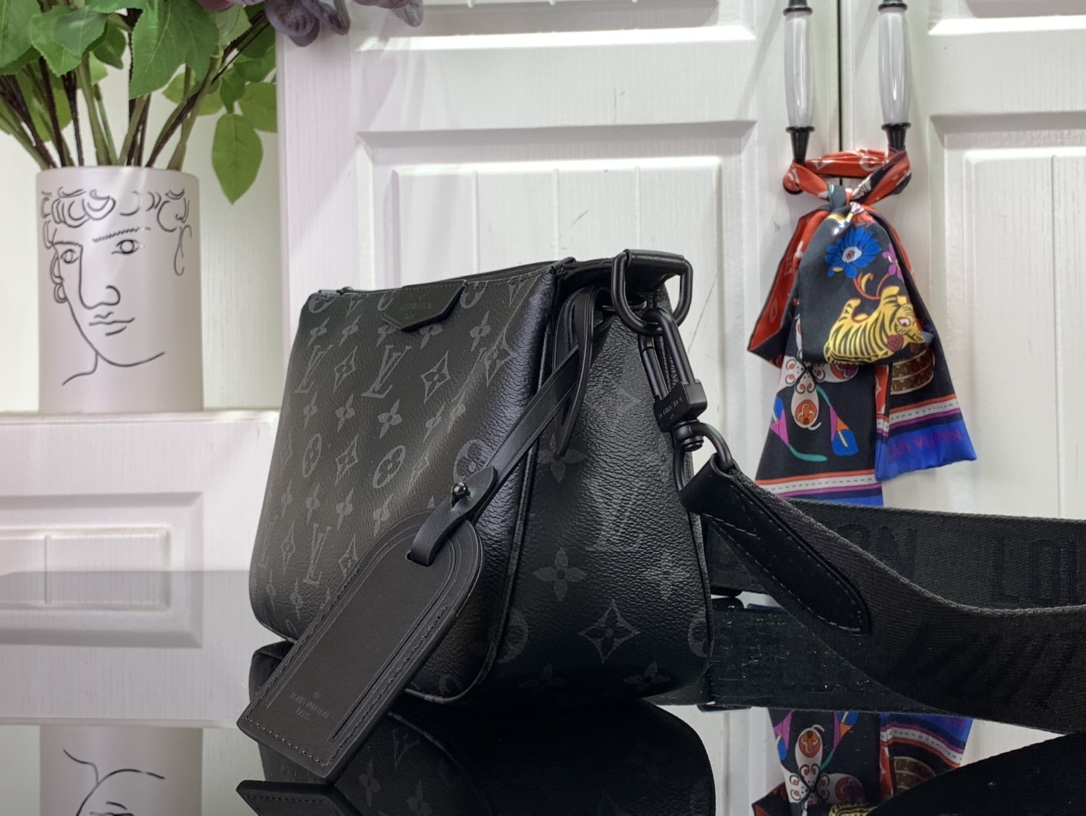 LV M11741