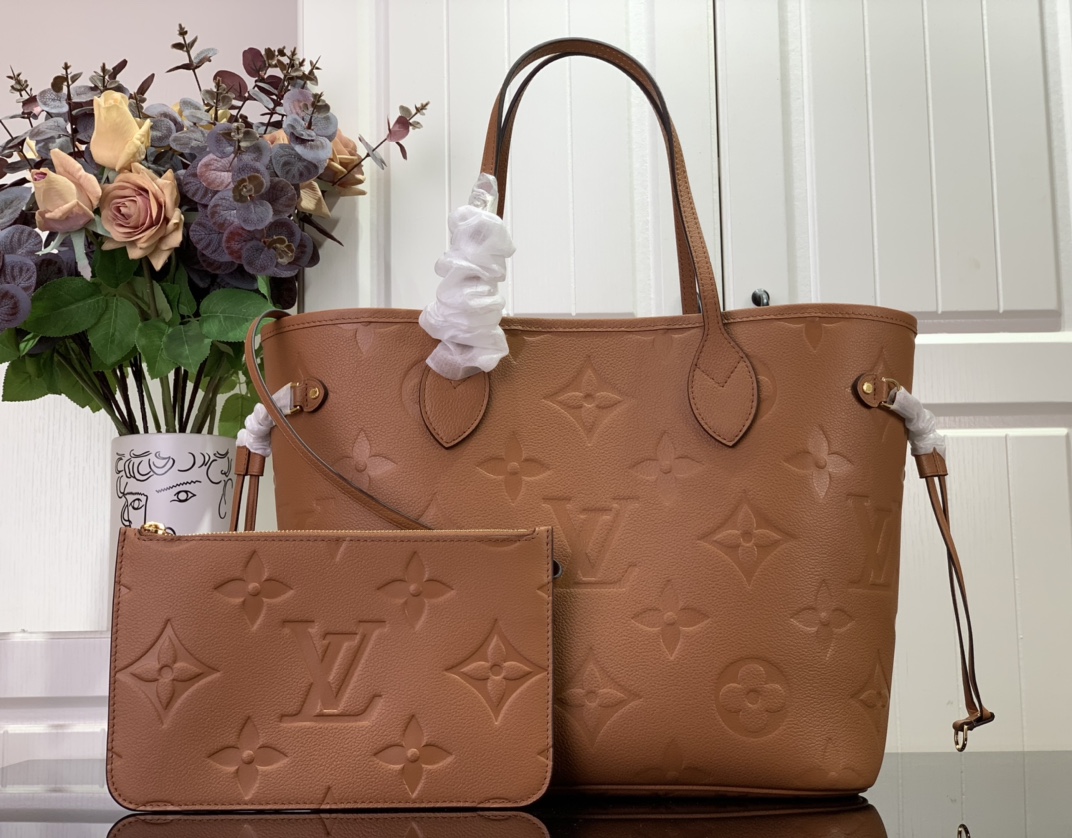LV M45685