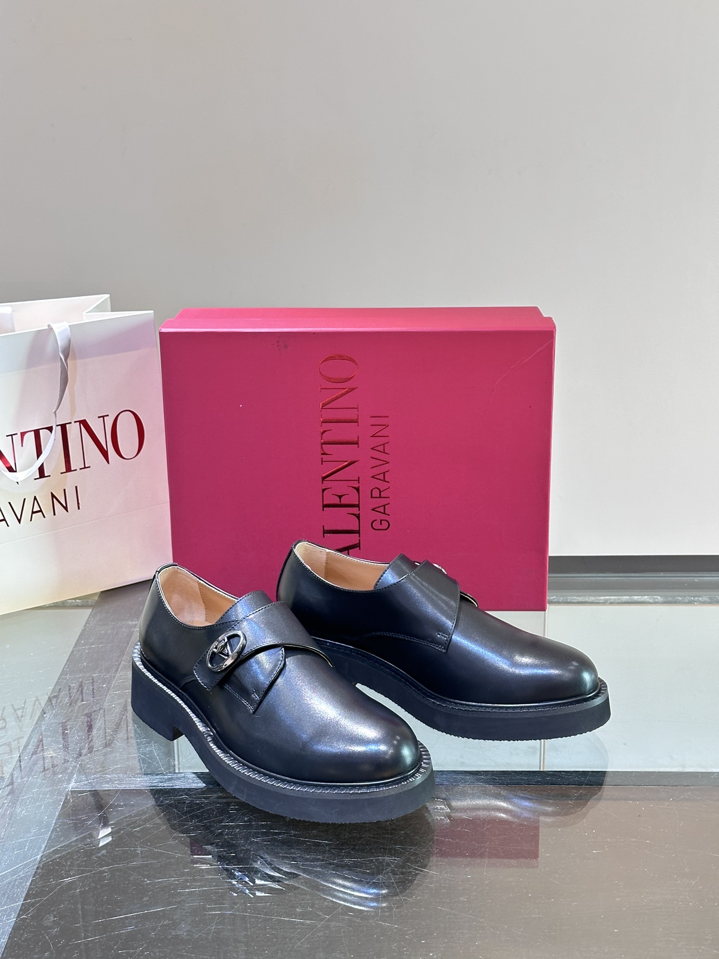 VALENTINO
