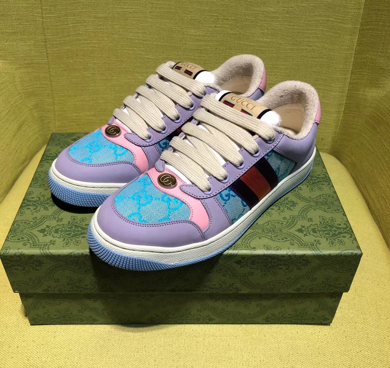 GUCCI