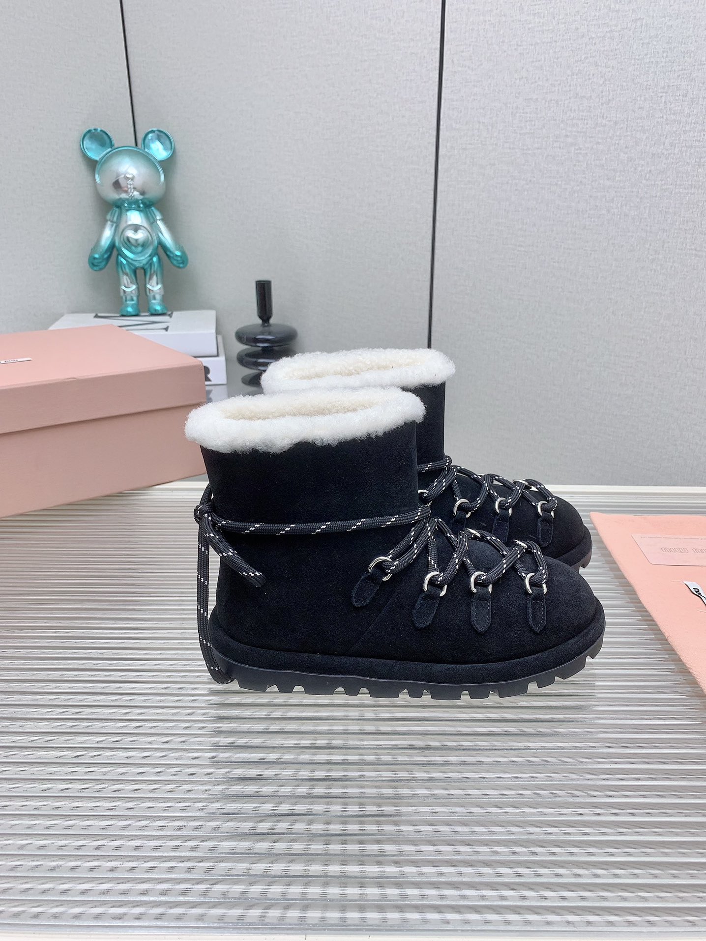 MIUMIU