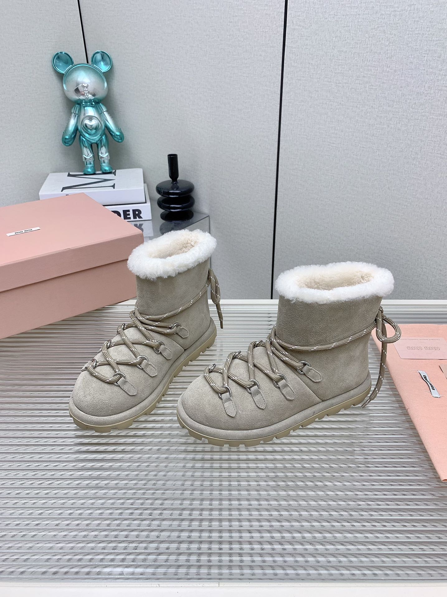 MIUMIU