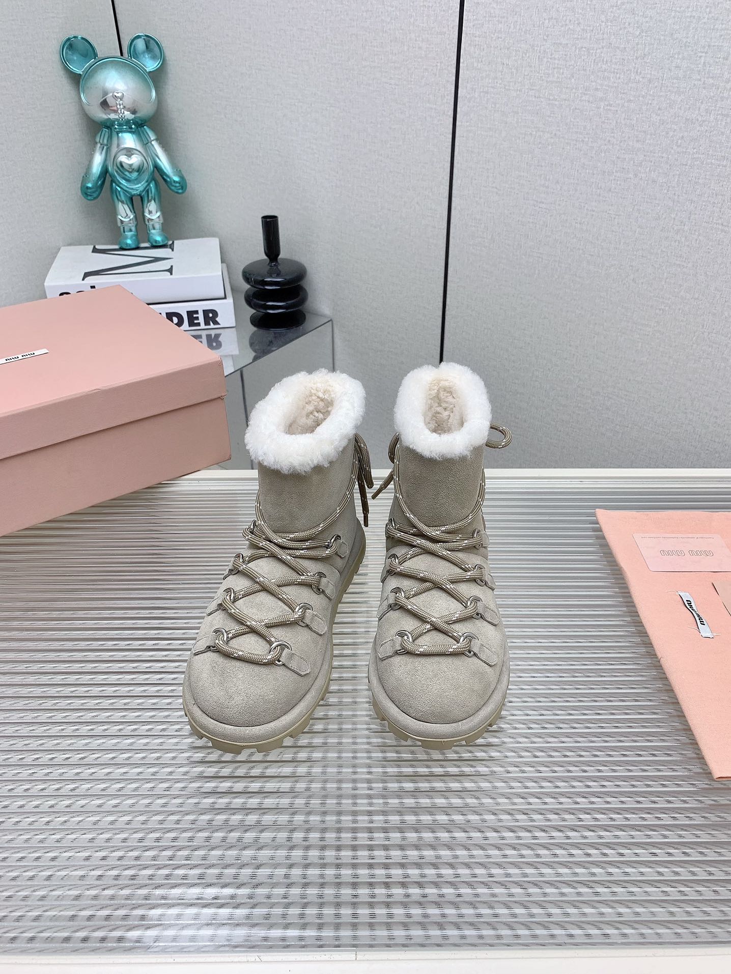 MIUMIU