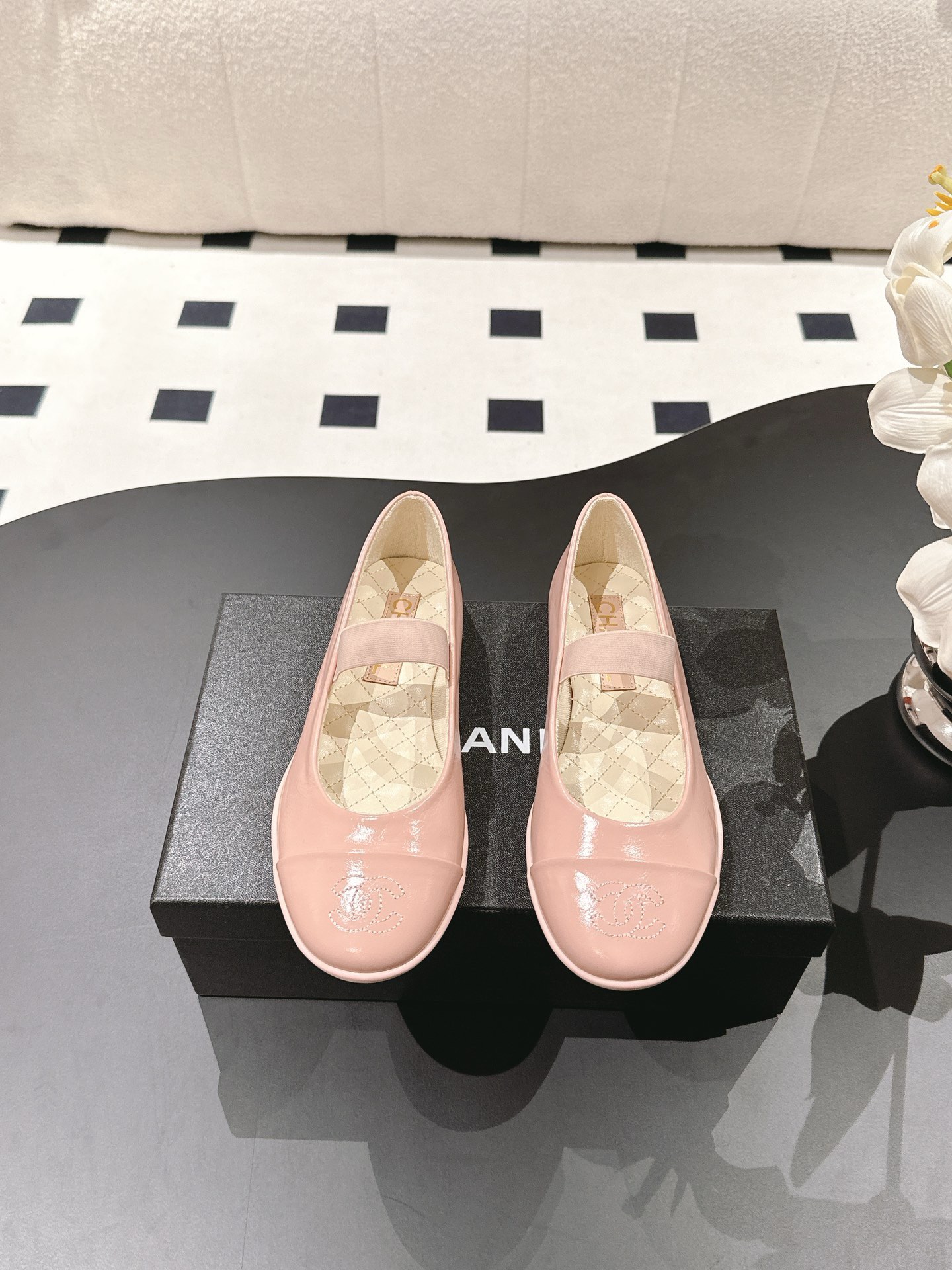 CHANEL