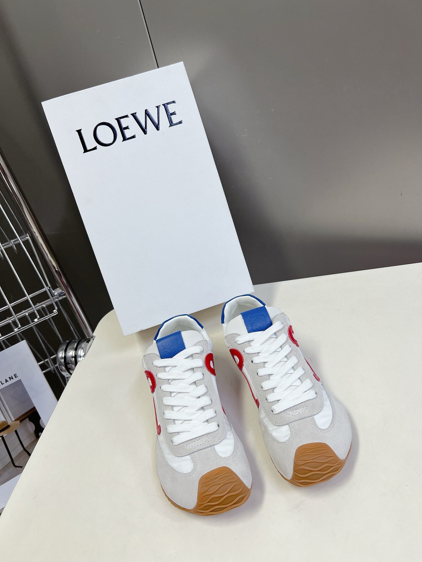LOEW.E